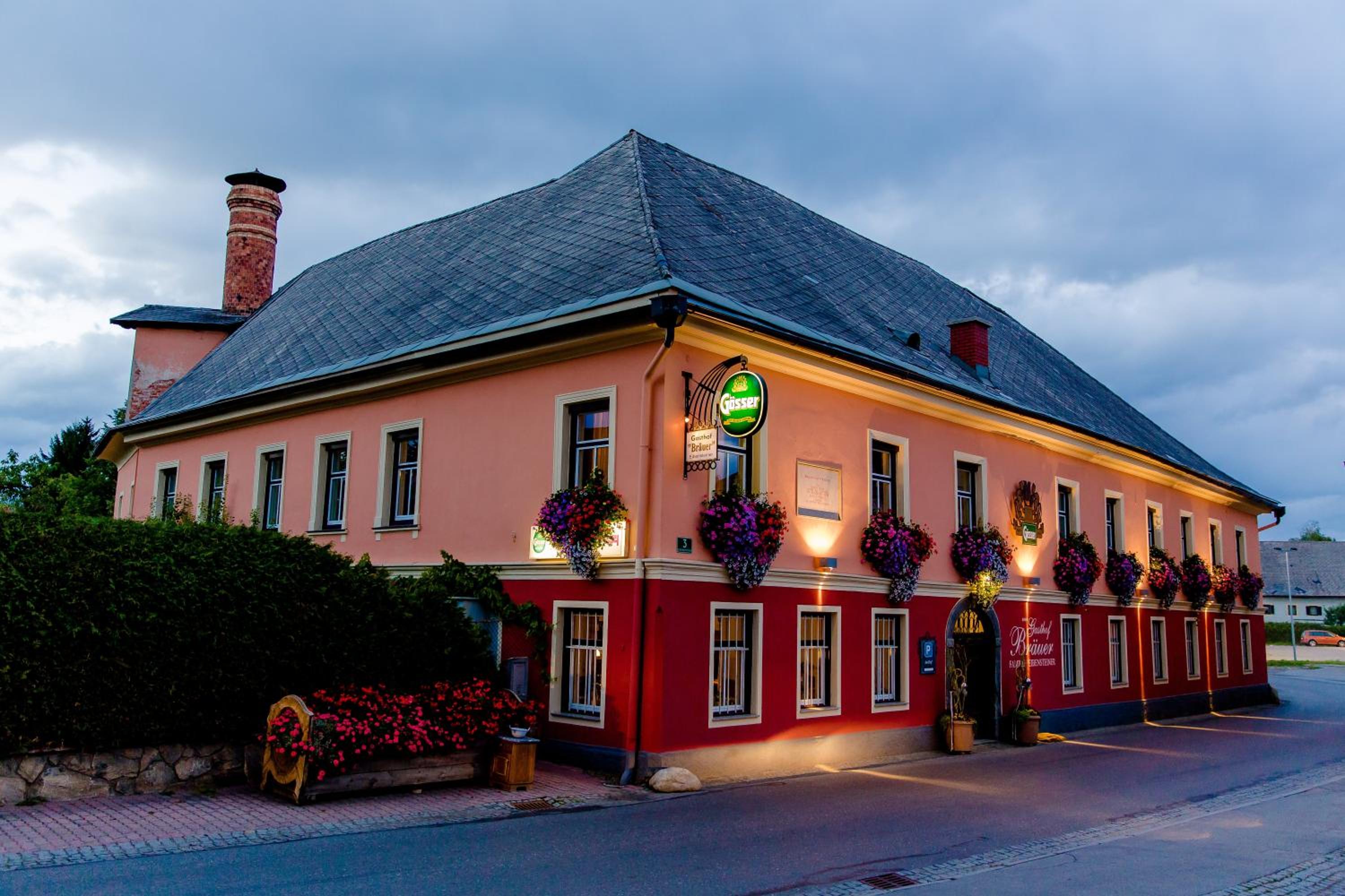 Gasthof Bräuer - Familie Eibensteiner