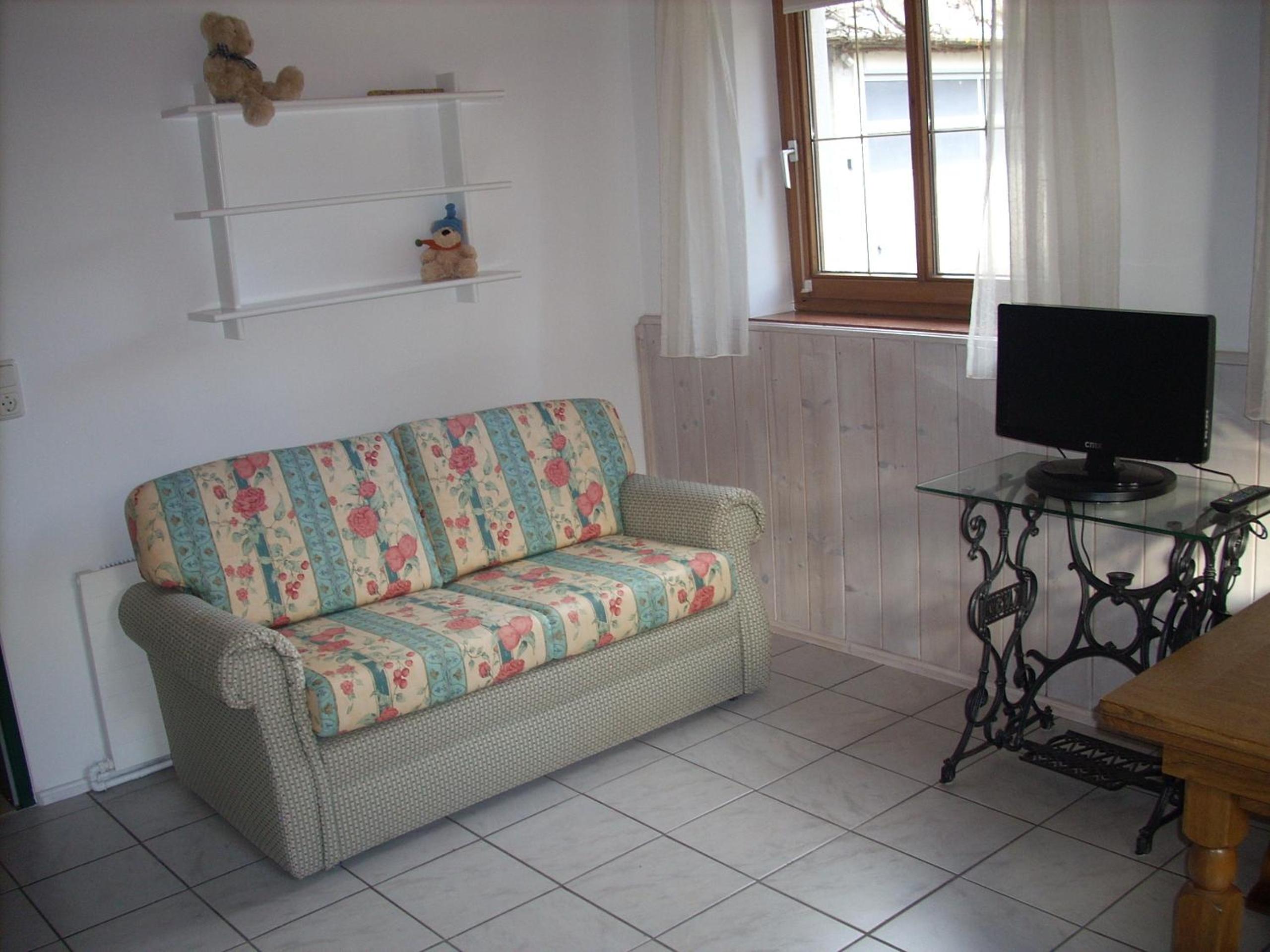 Photo 33