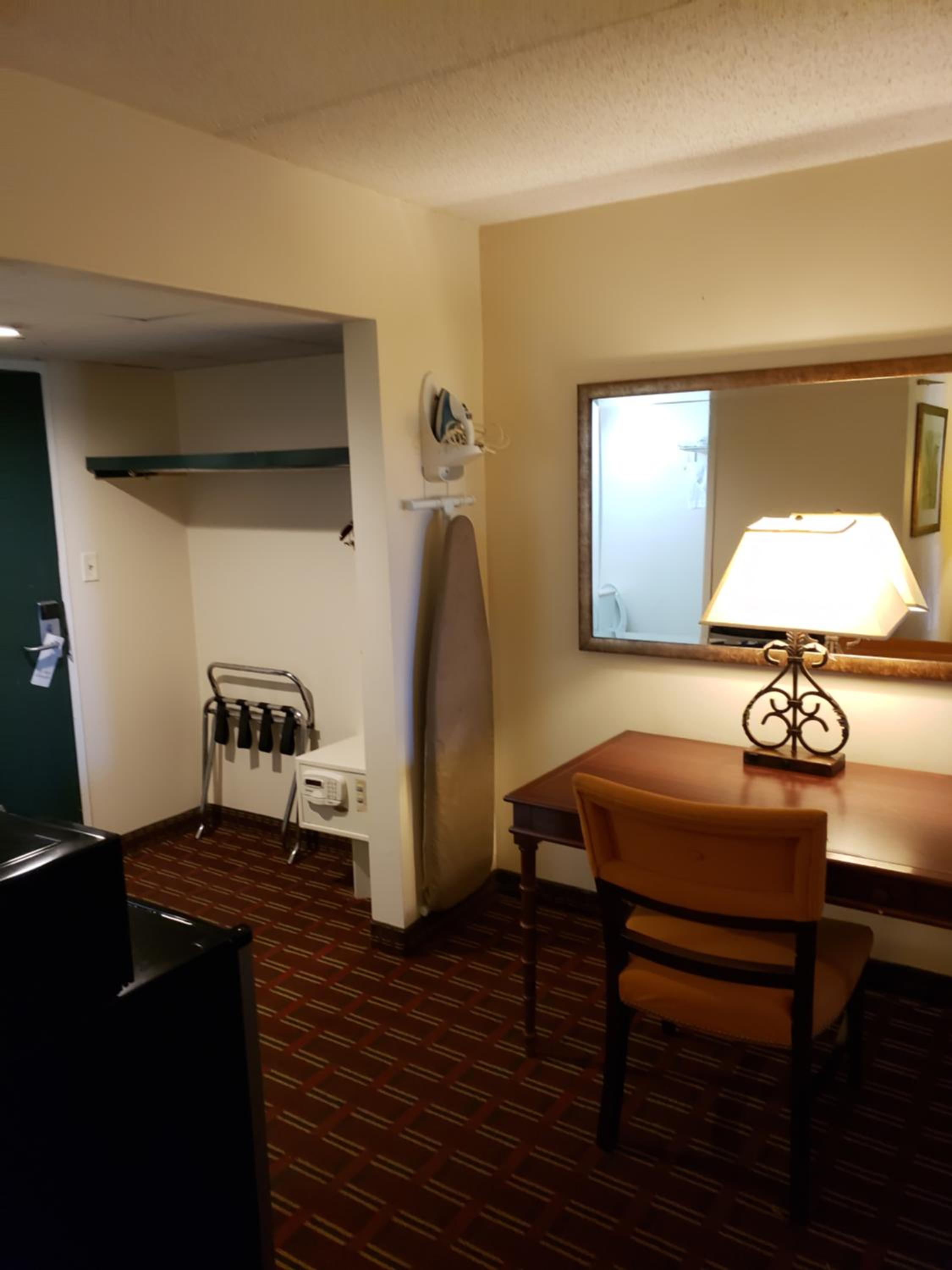 Select Inn Murfreesboro