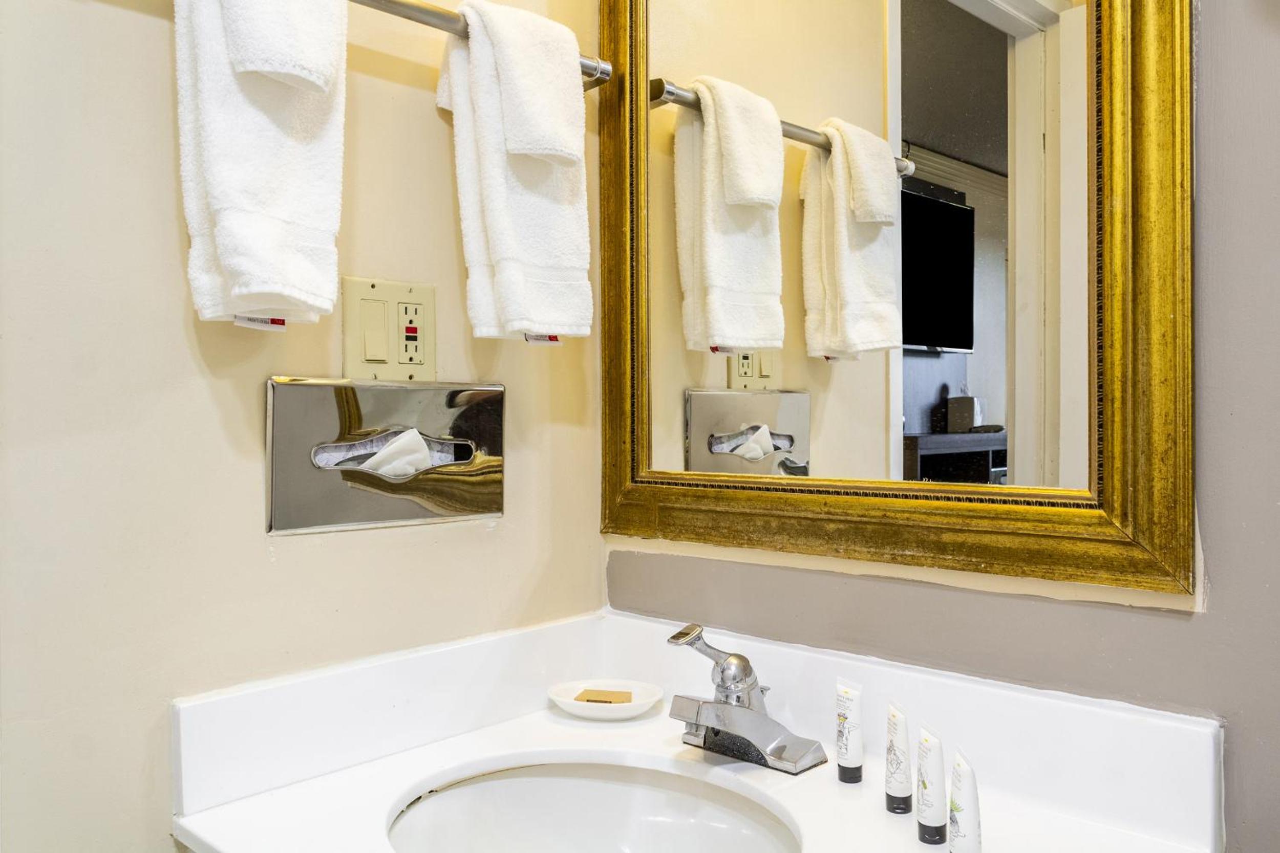 Countryside Suites Kansas City Independence I-70 East Sports Complex Hotel, Bilde 59