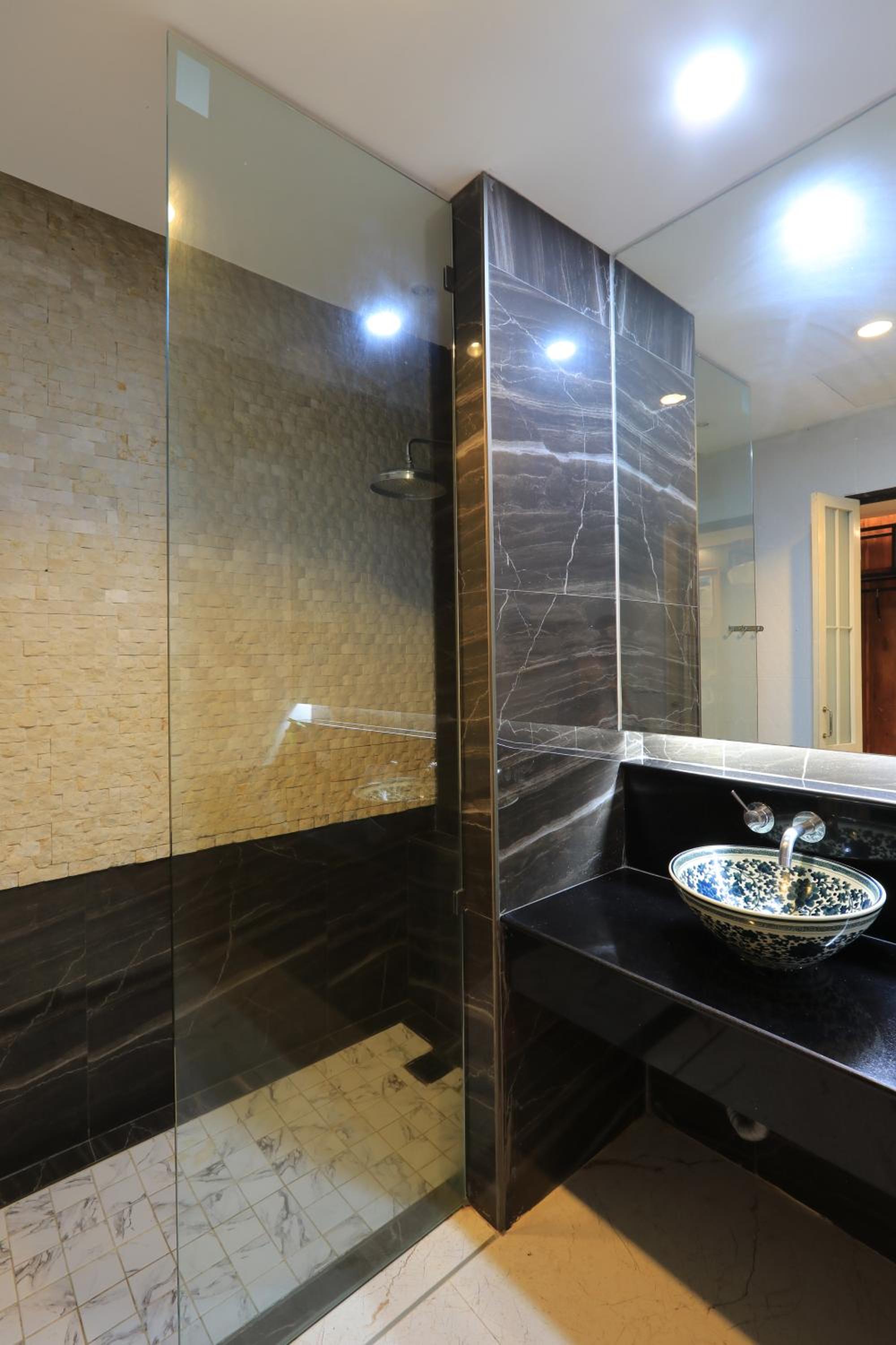 Tharaburi Resort