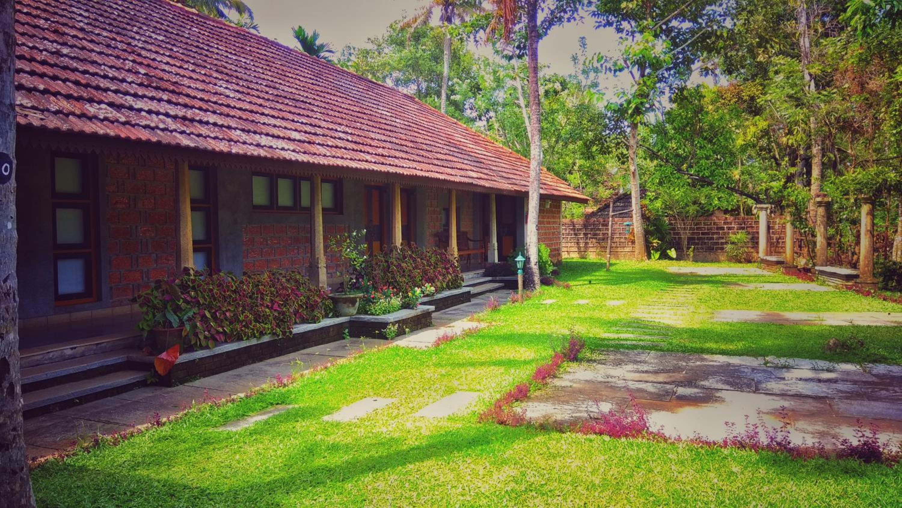 Punnamada Resort