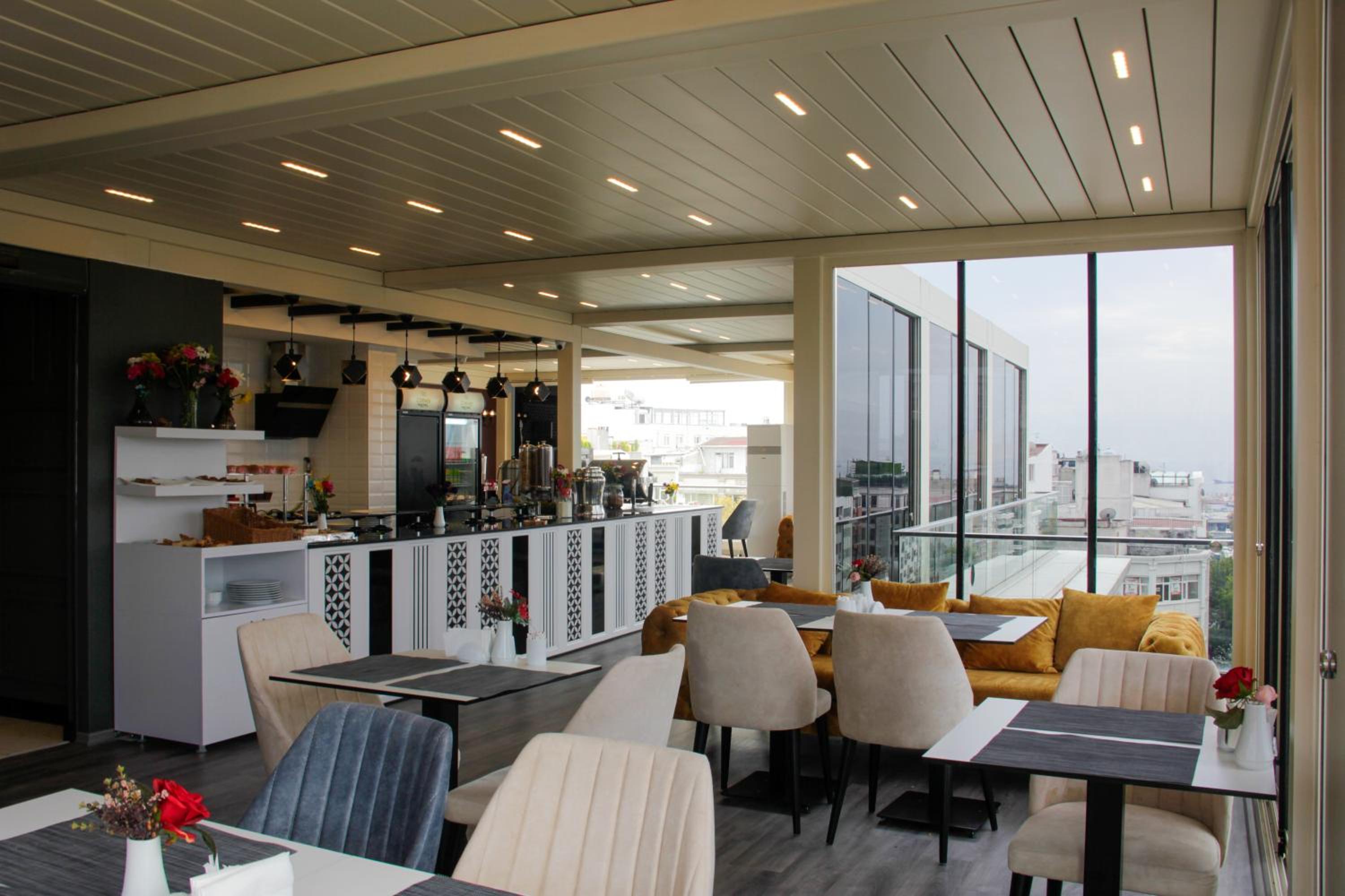 Corner Hotel Laleli - Image 10