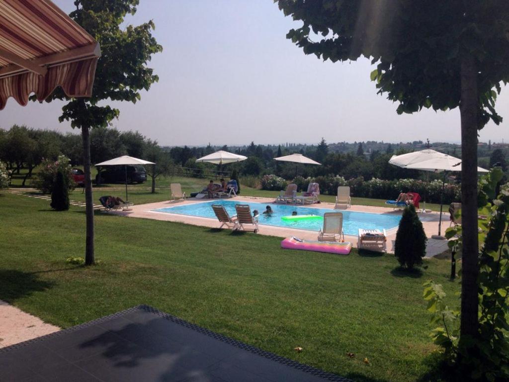 Photo 9