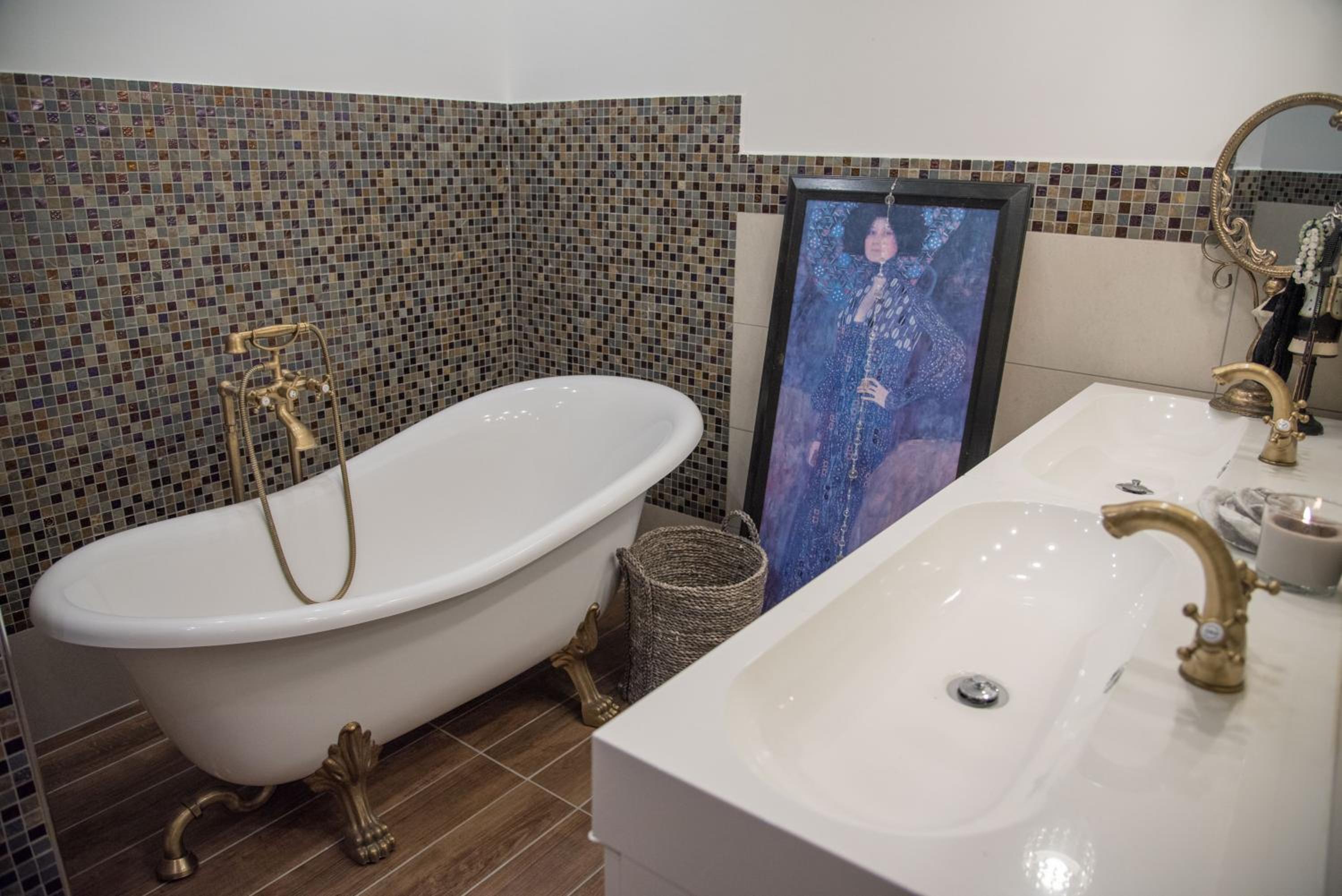Anita Home view 5