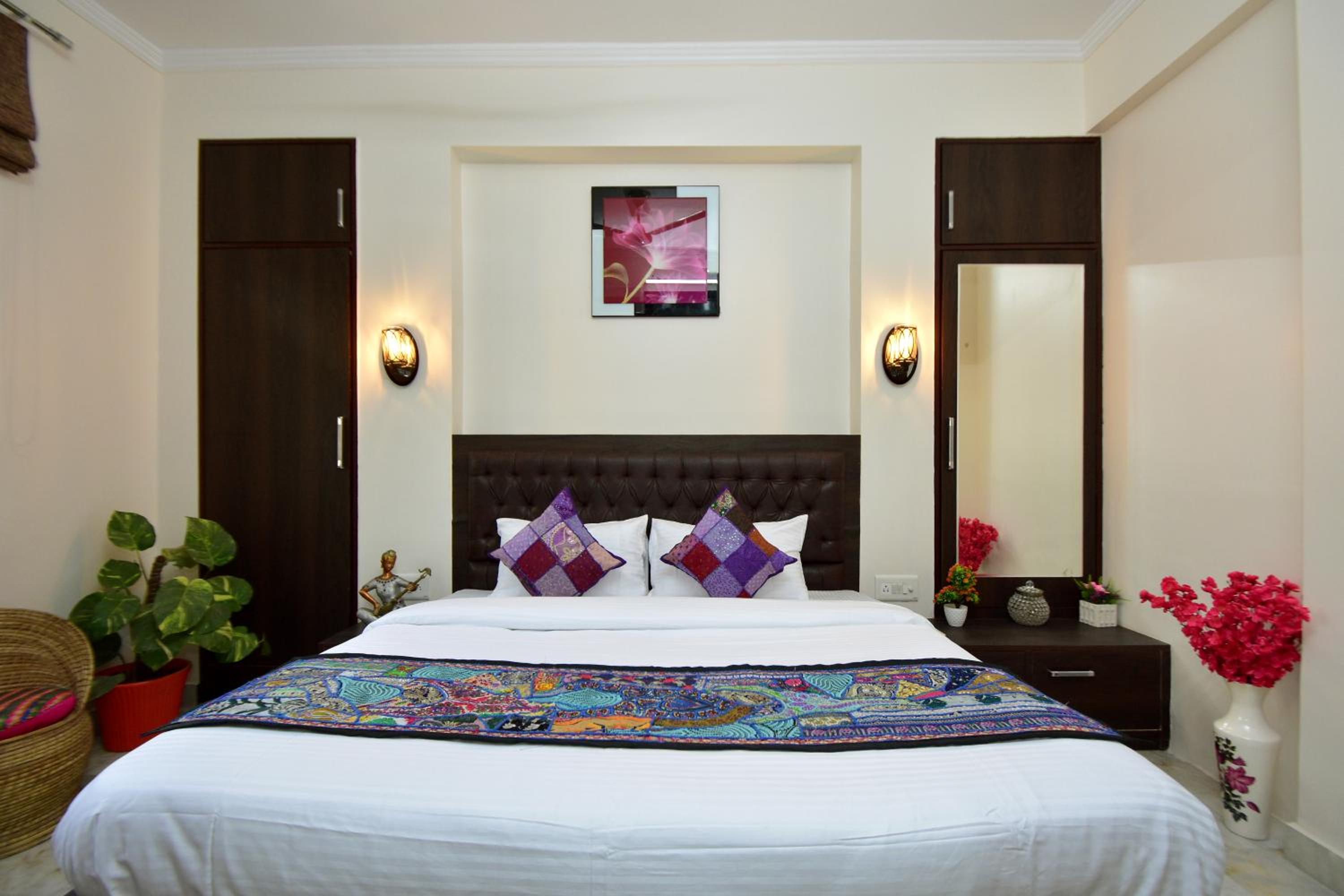 Shanti Villas - Luxury Home Stay Apartment view 3