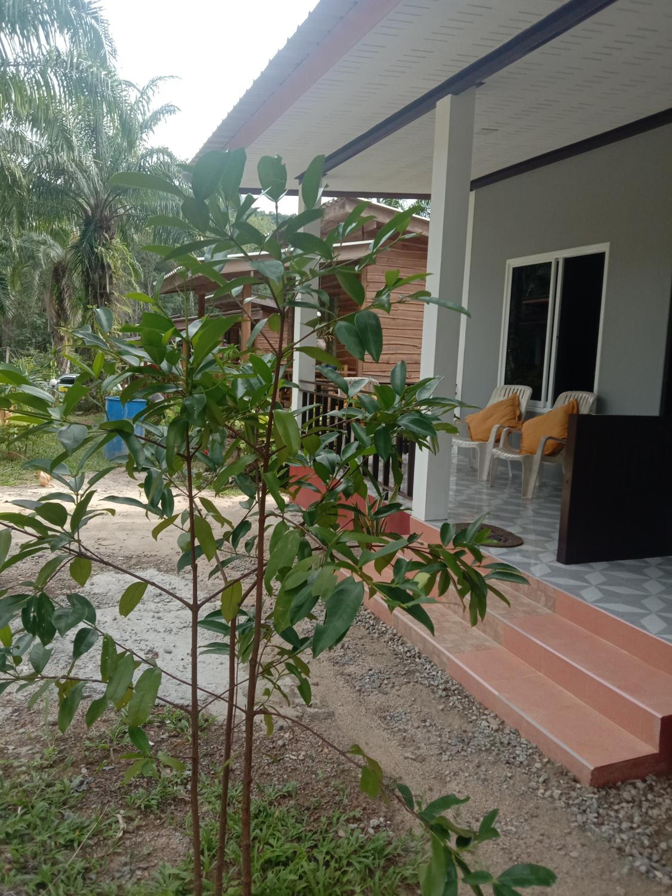 Mada Lanta Mai Keaw