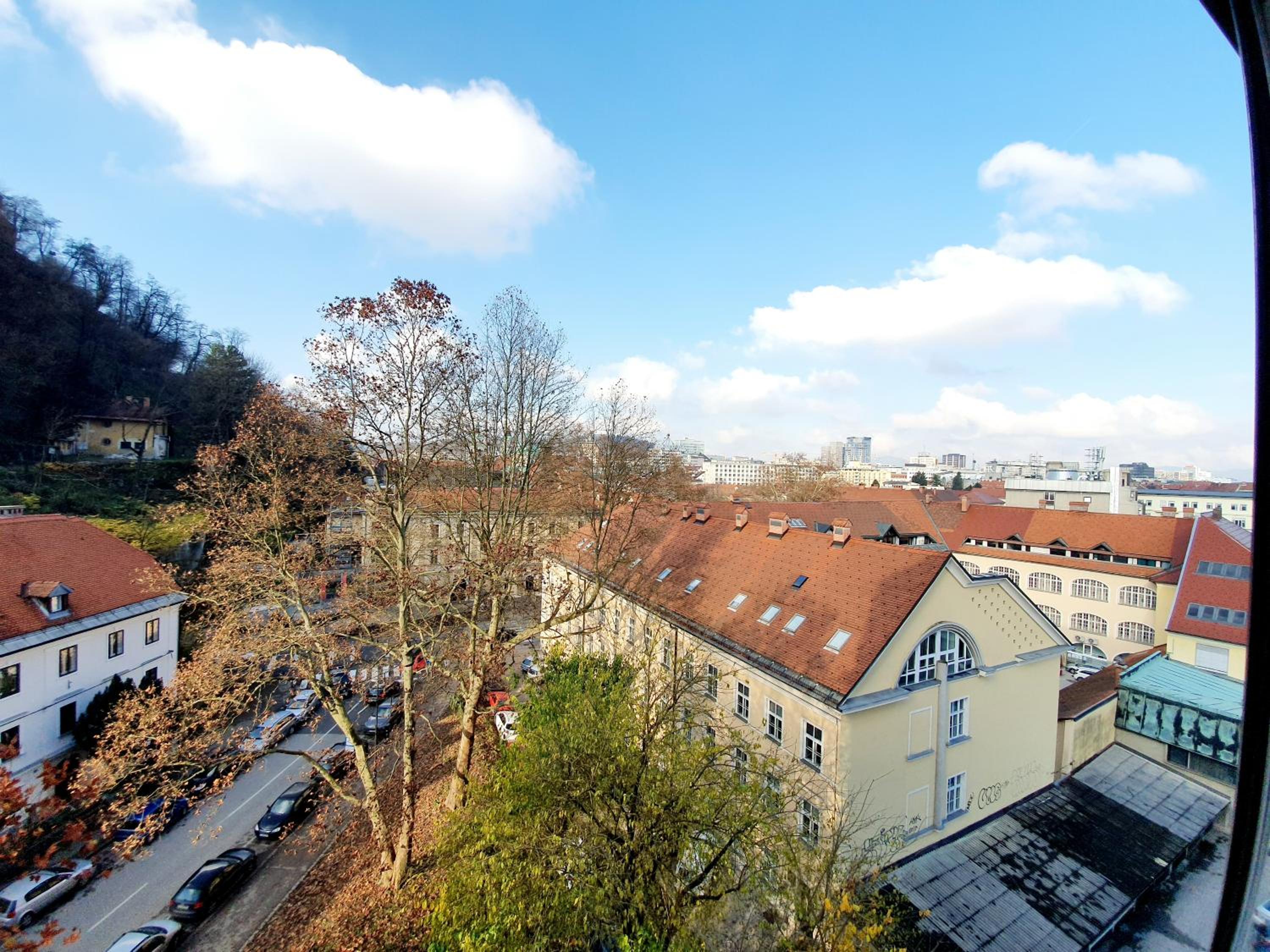 Bossa nova Castle&Outstanding home with garage view 3