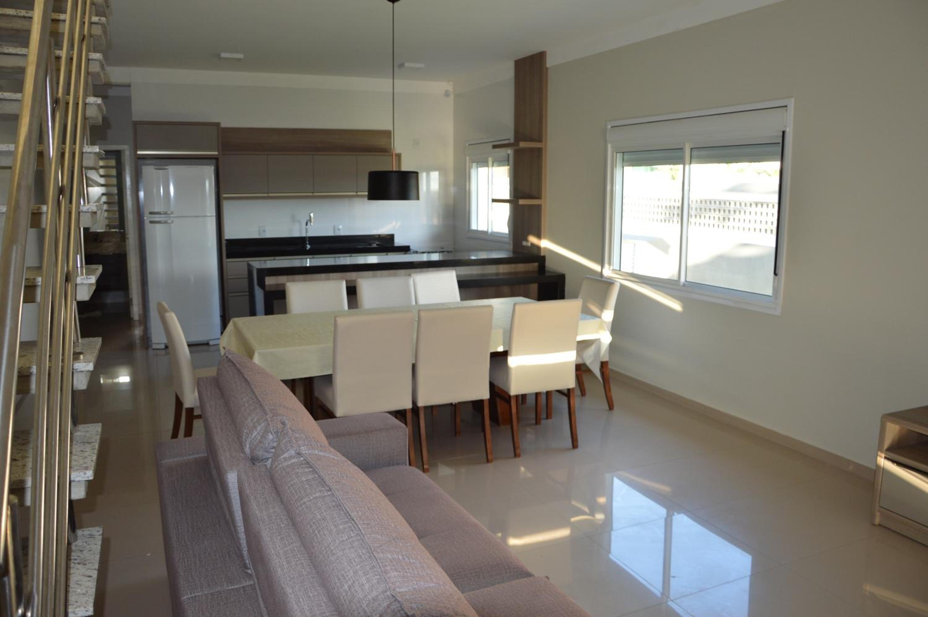 Belíssima Casa - Pé na areia - Bombinhas - Canto Grande