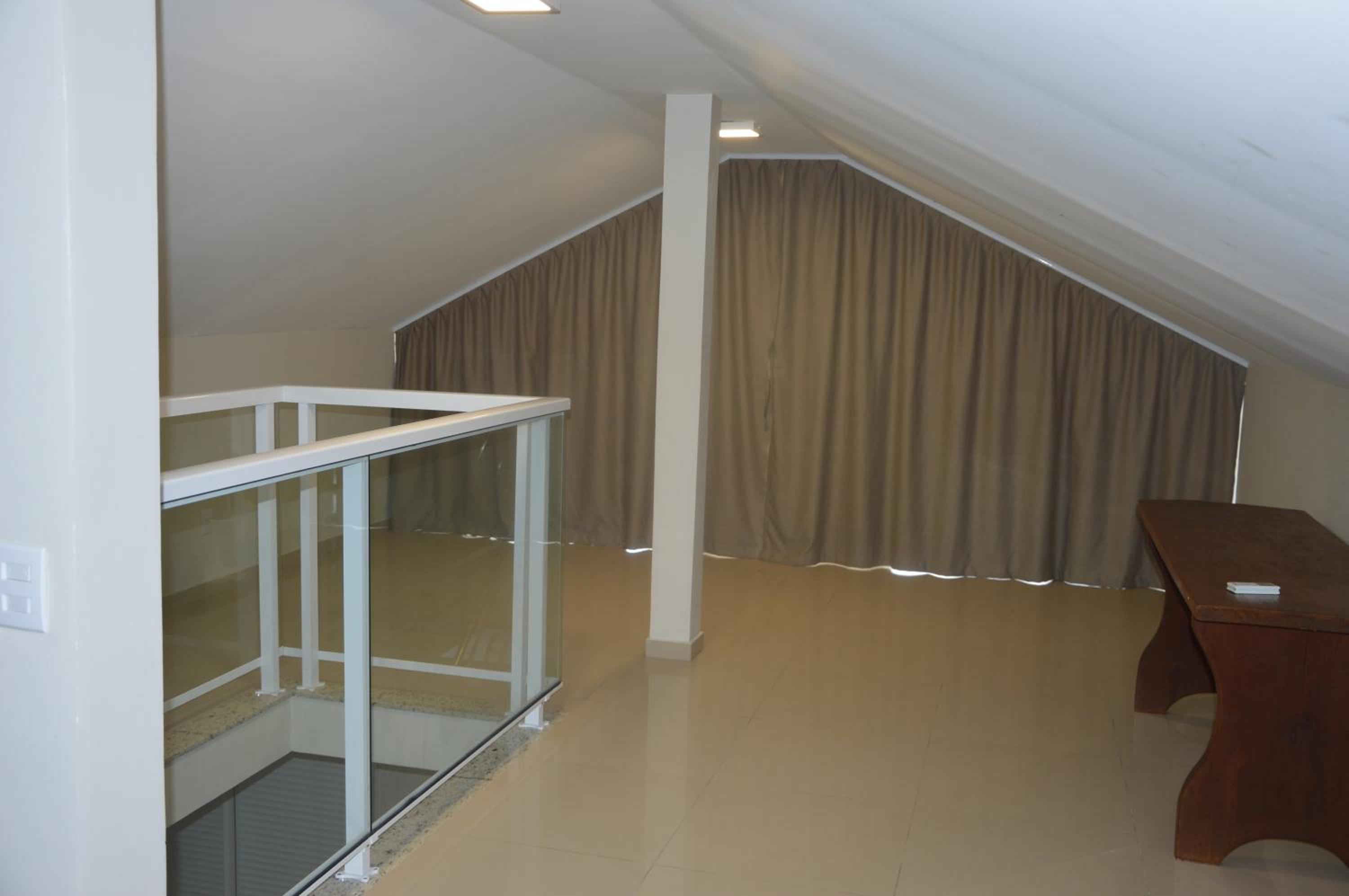 Belíssima Casa - Pé na areia - Bombinhas - Canto Grande