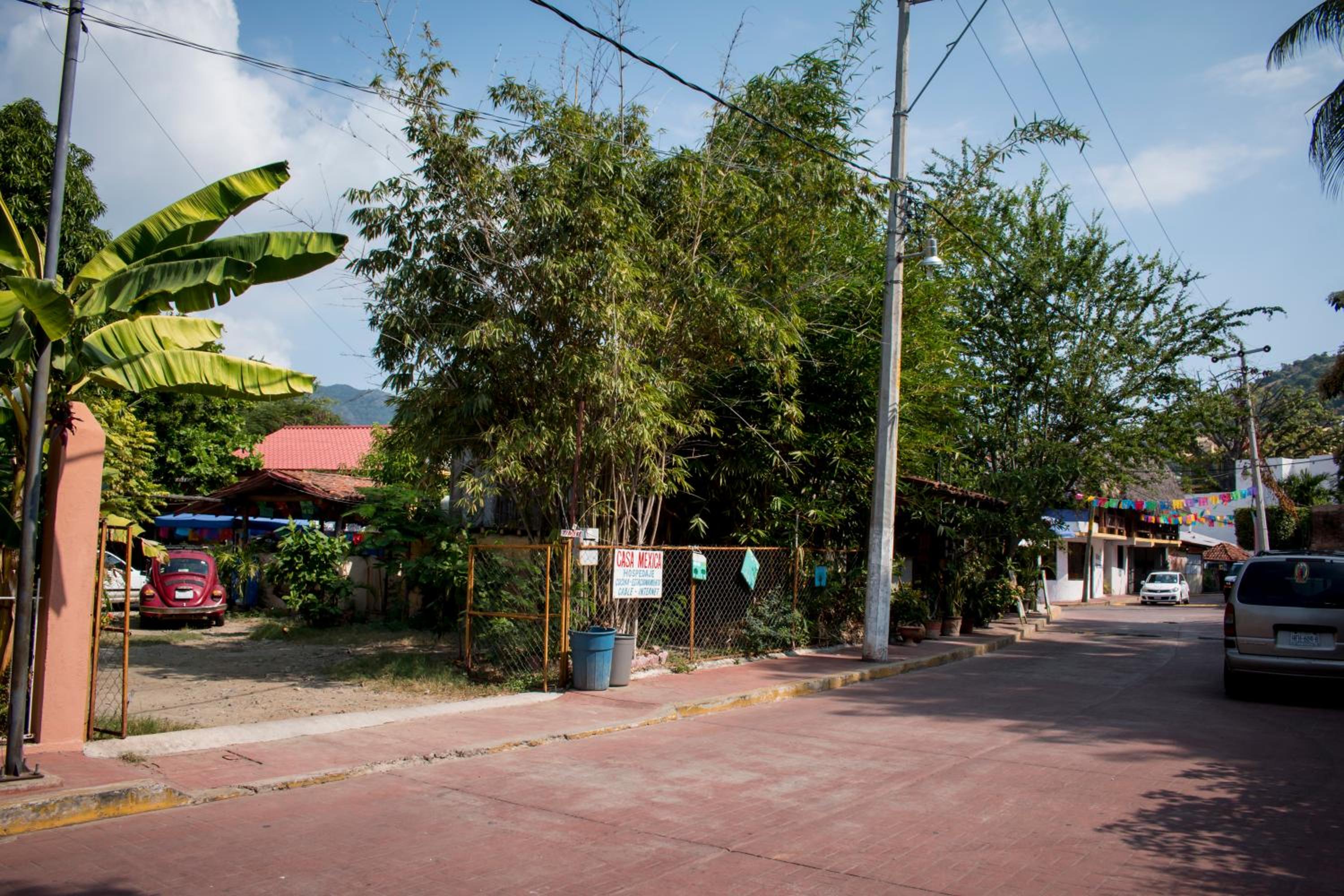 Casa Mexica Bungalows view 4
