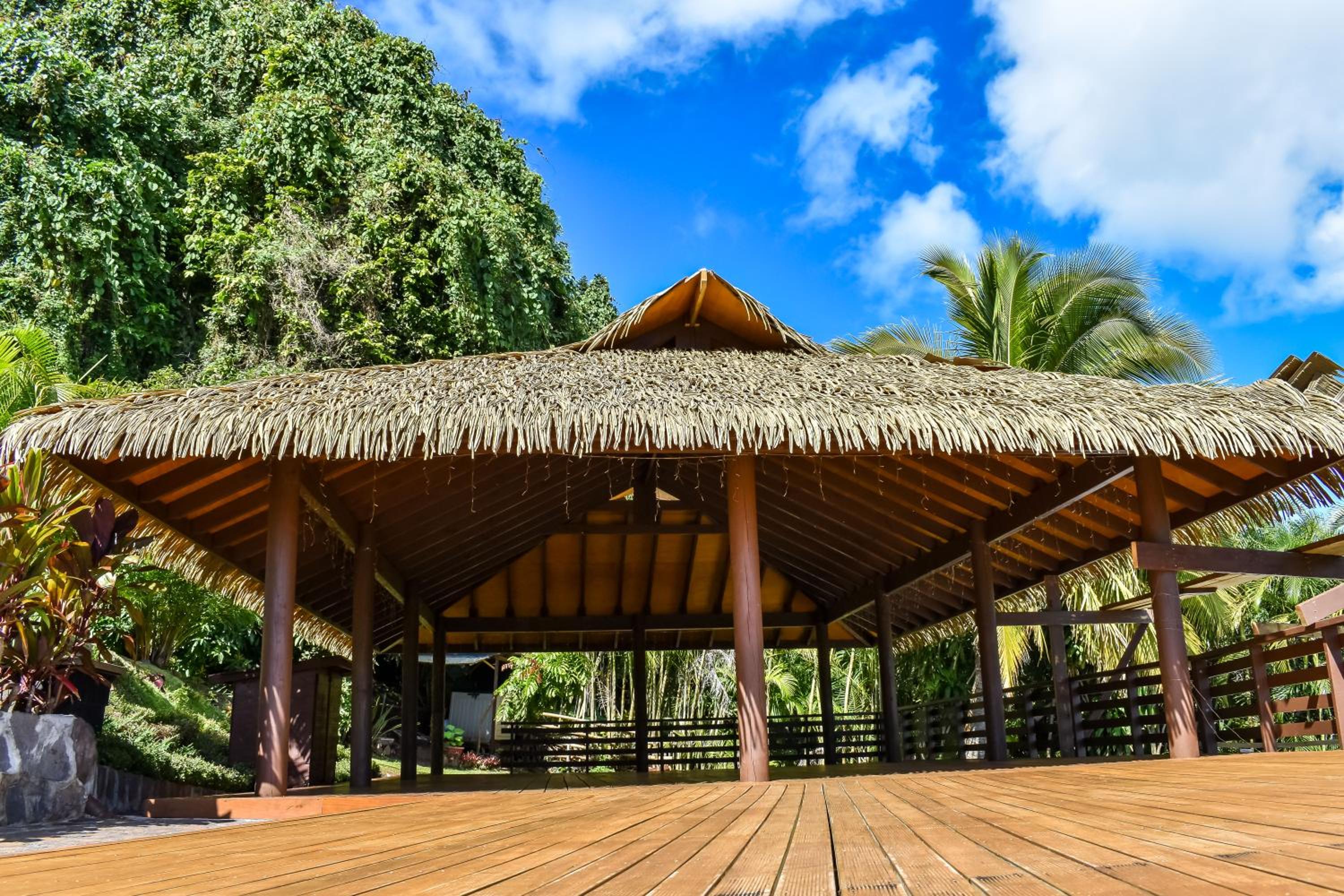 Iro Luxury Retreat