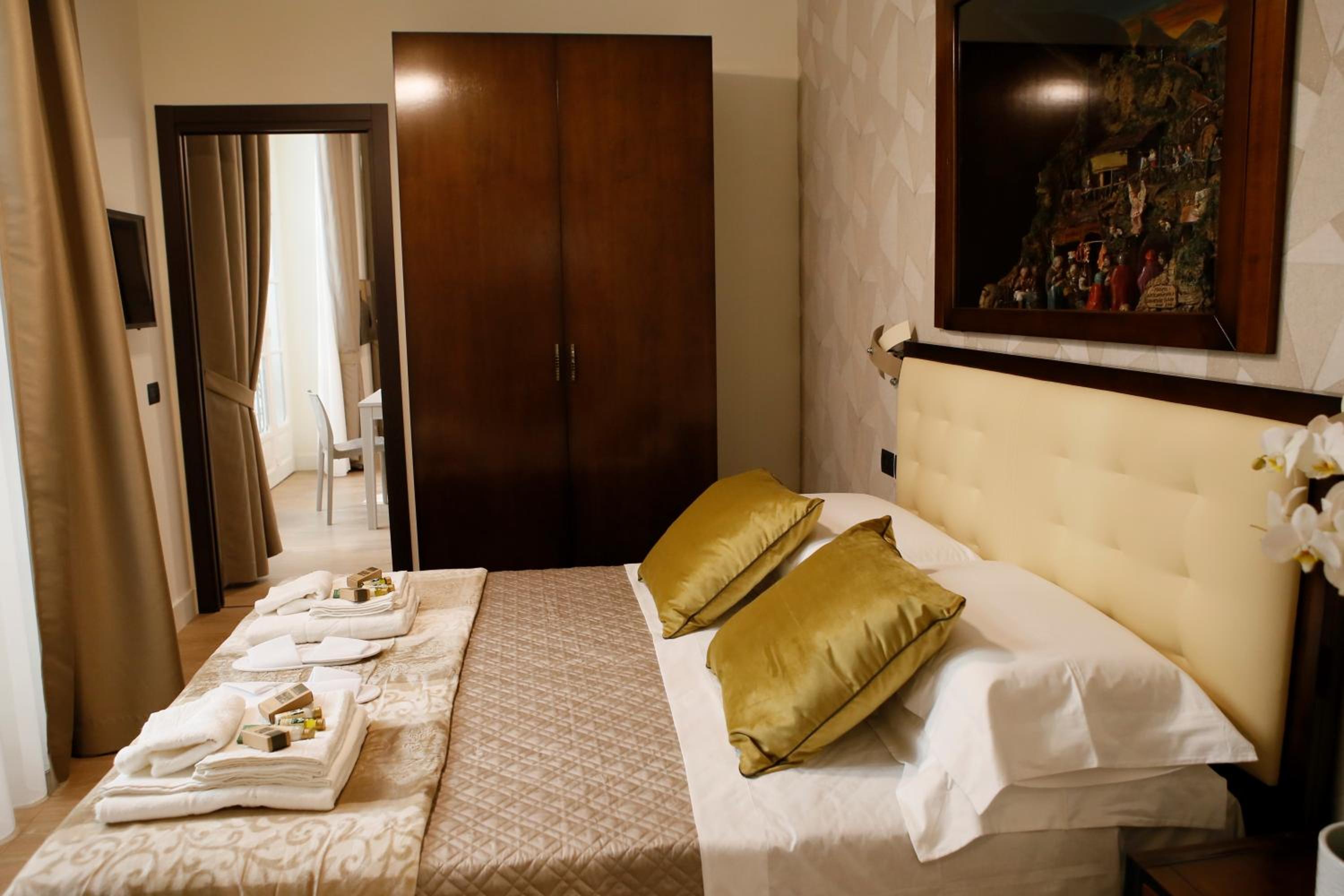 Napoli Mariana Luxury