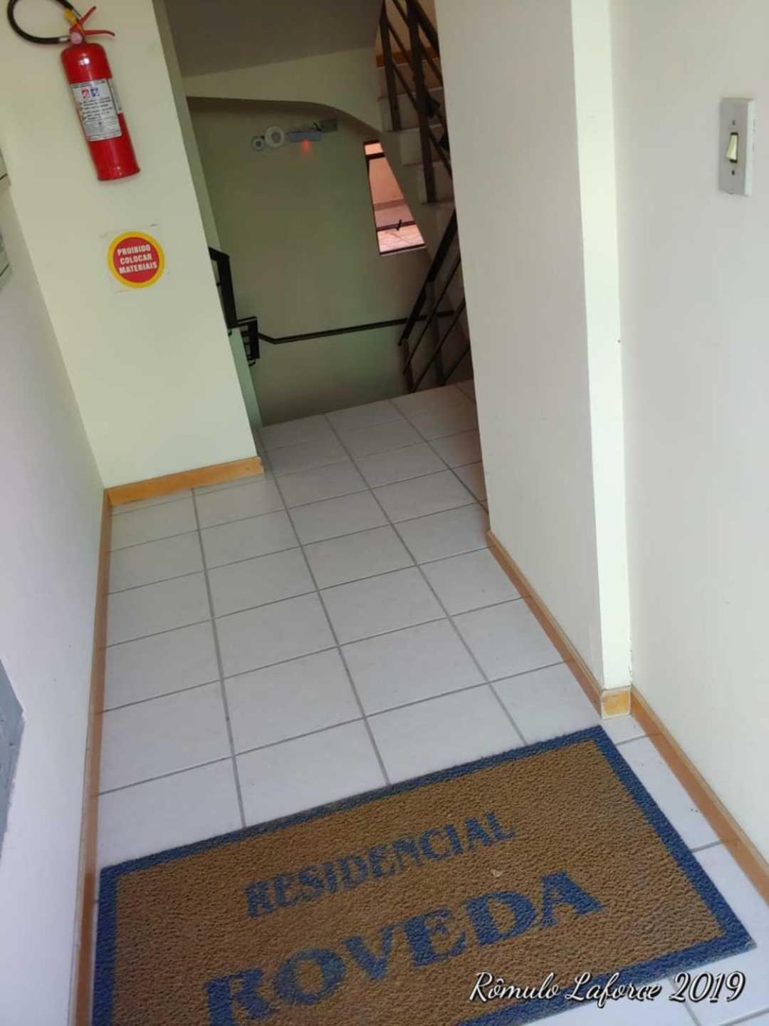 APTO 50M PRAIA- 4 PESSOAS, WIFI, SACADA, CHURRASQUEIRA, GARAGEM PARA VEICULOS PEQUENOS - Residencial Roveda view 4