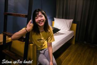 Silom Space Hostel