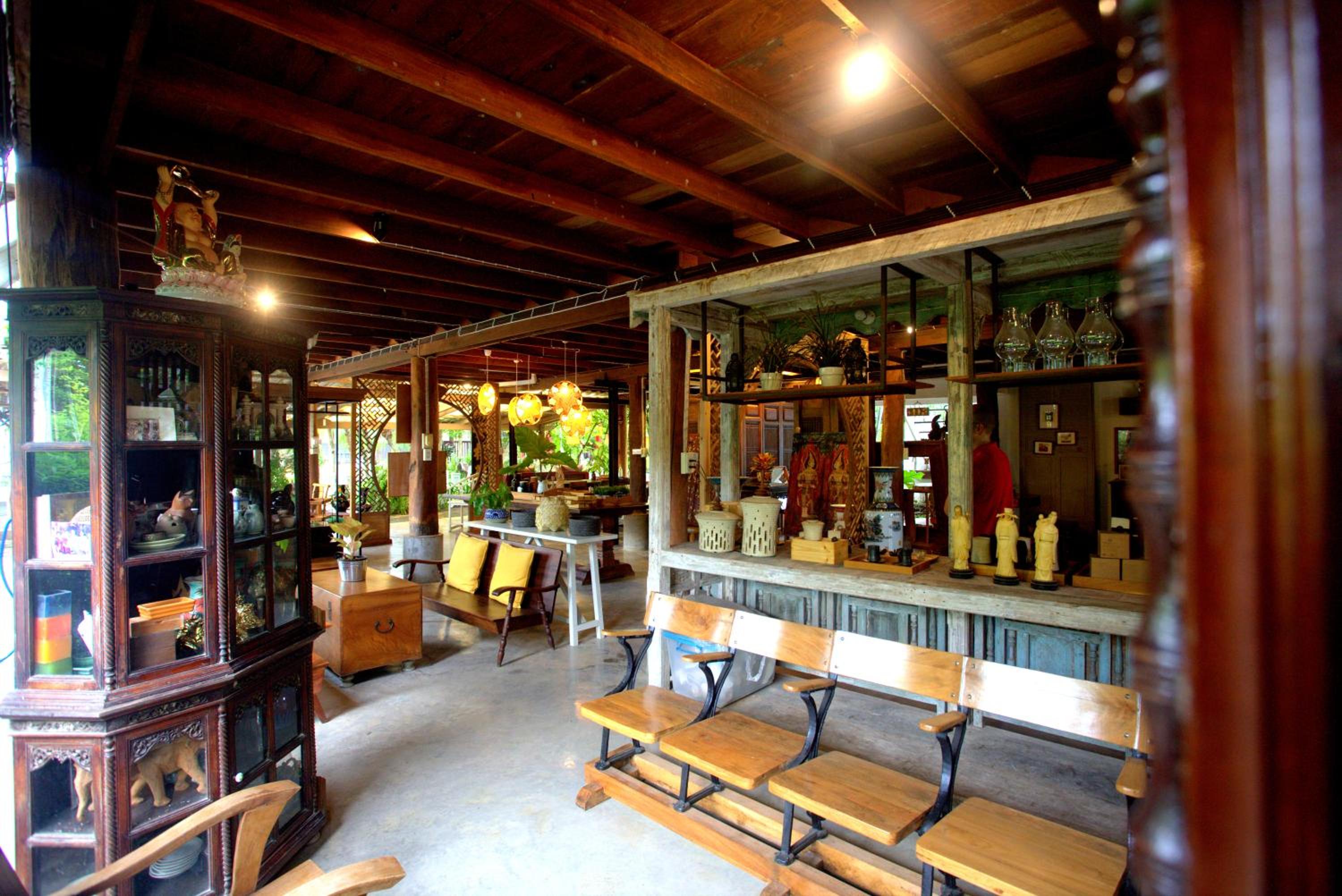 Tharaburi Resort