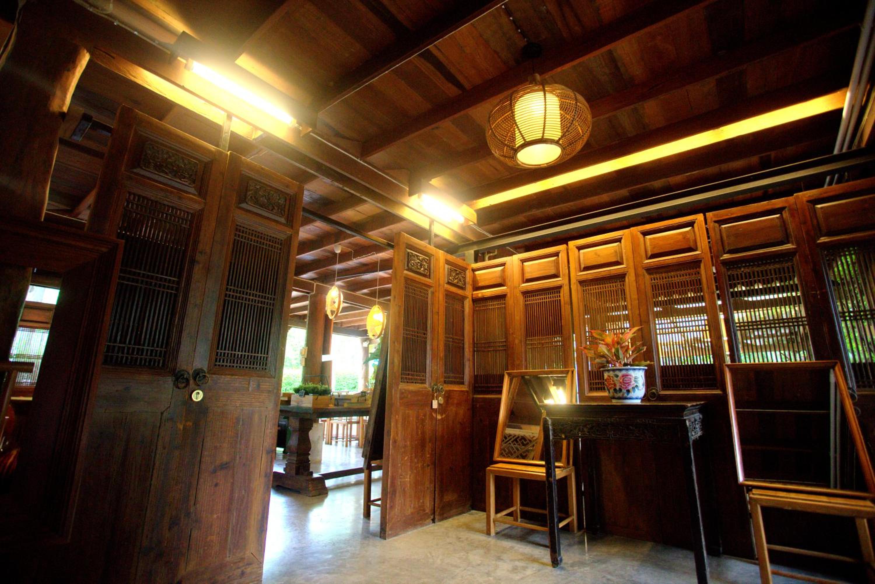 Tharaburi Resort