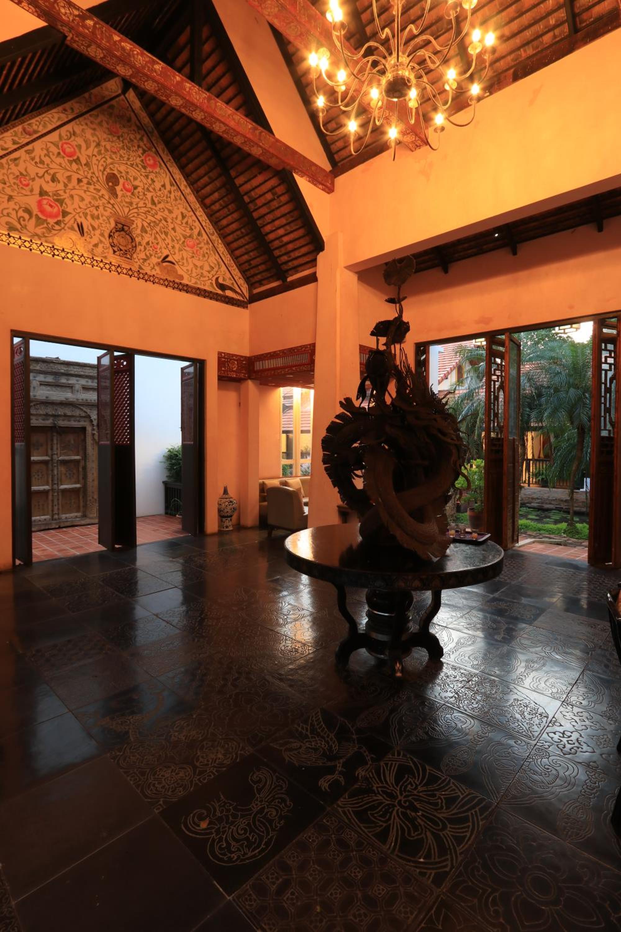 Tharaburi Resort