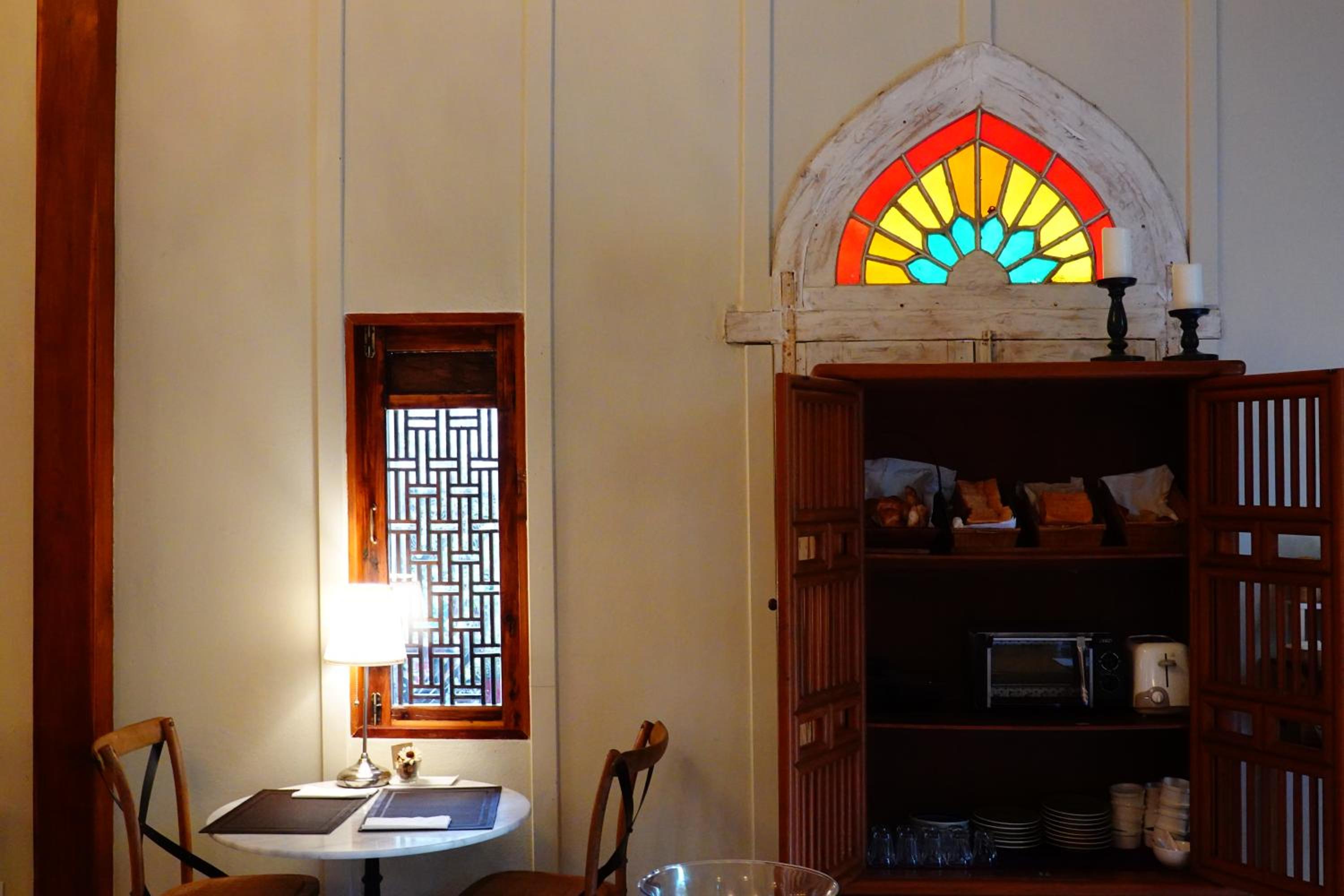 Tharaburi Resort