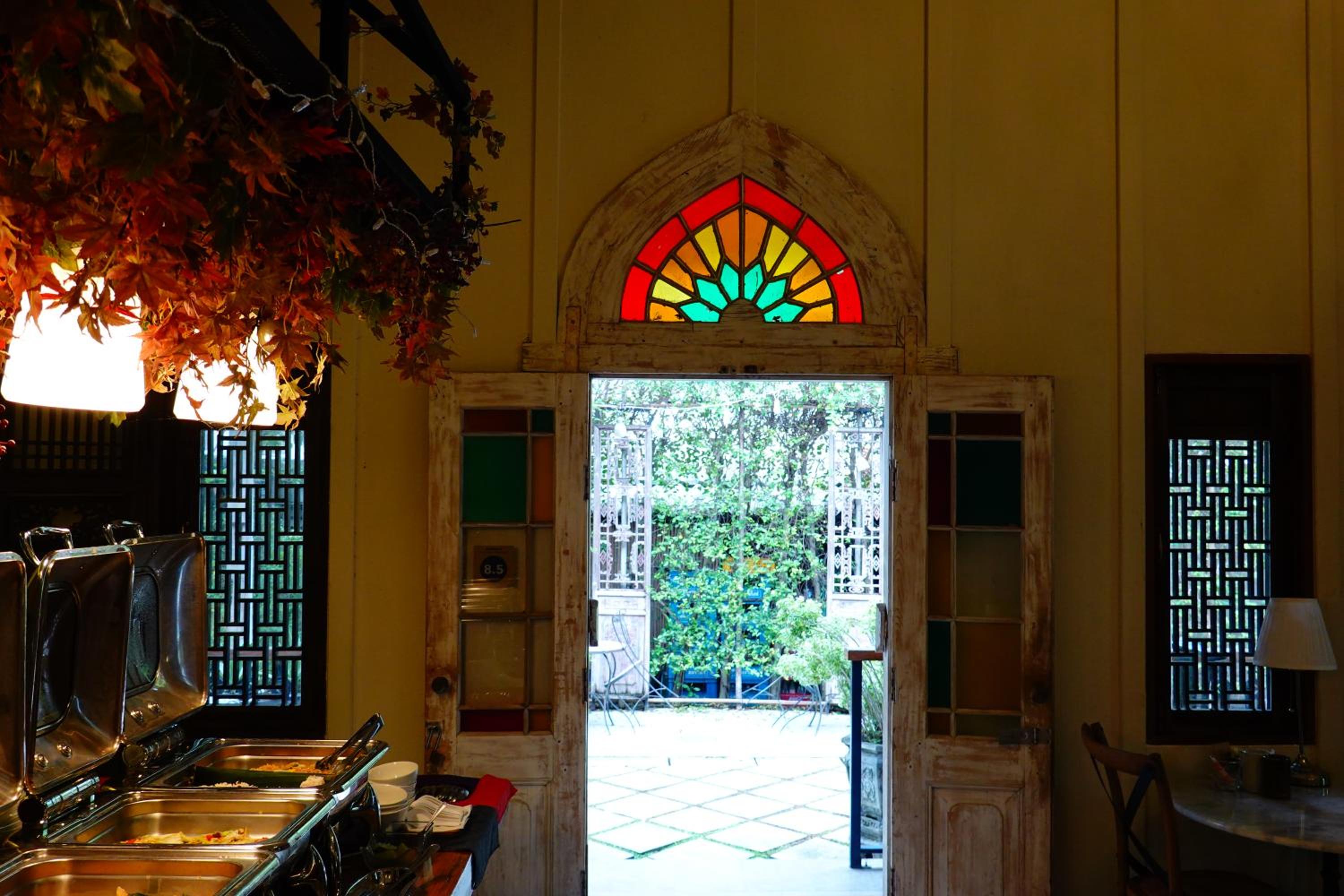 Tharaburi Resort