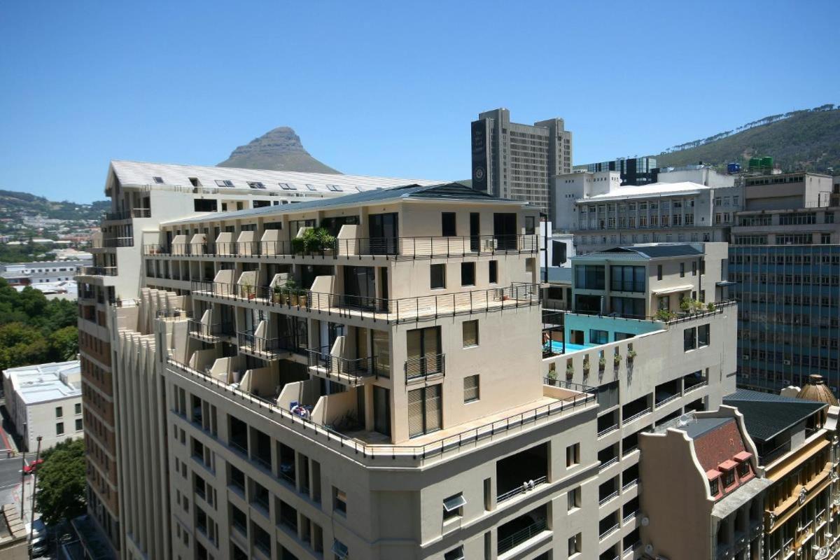 Design City Centre Apartment (2 Bedrooms)