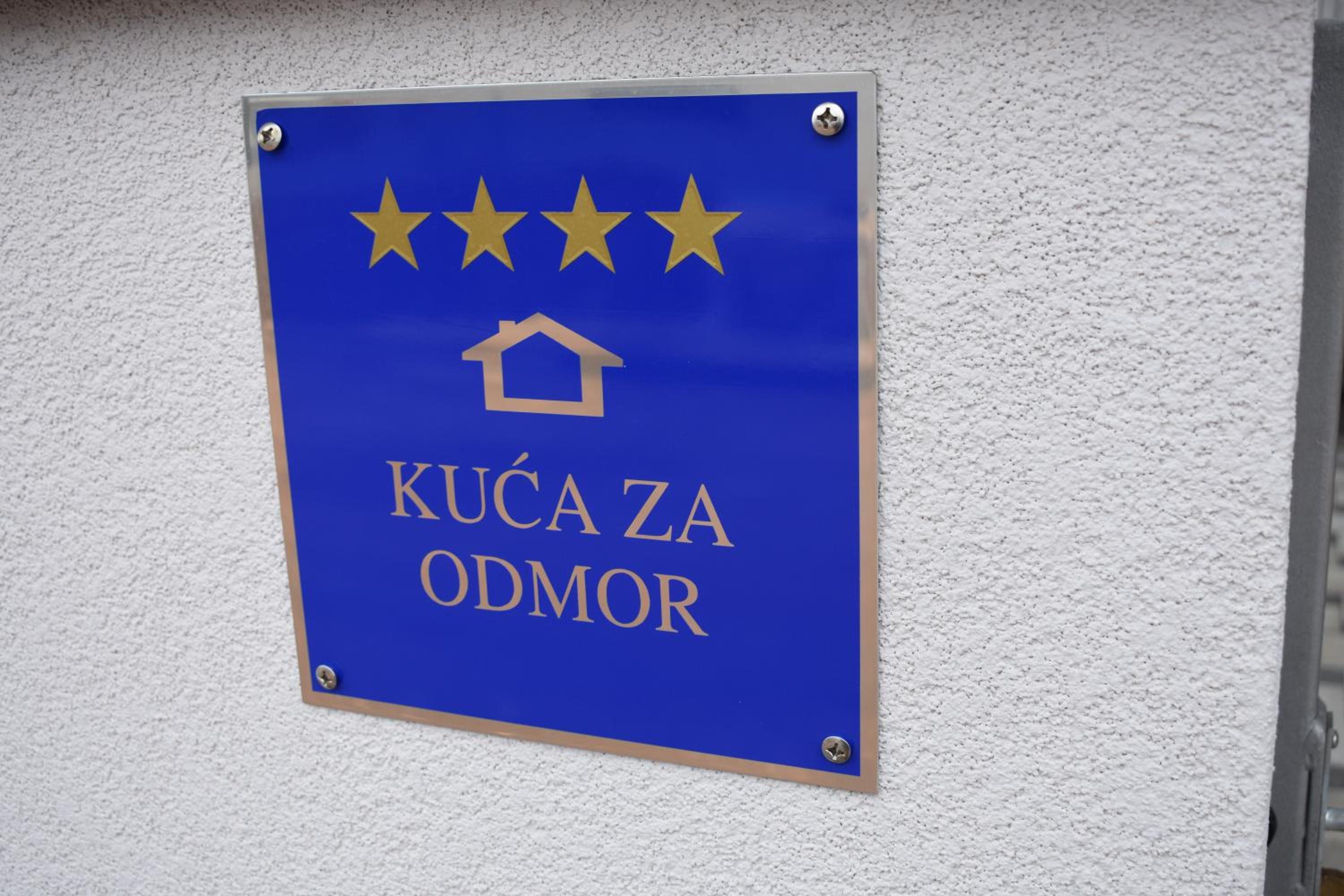 Villa Silver Novigrad with private pool view 3