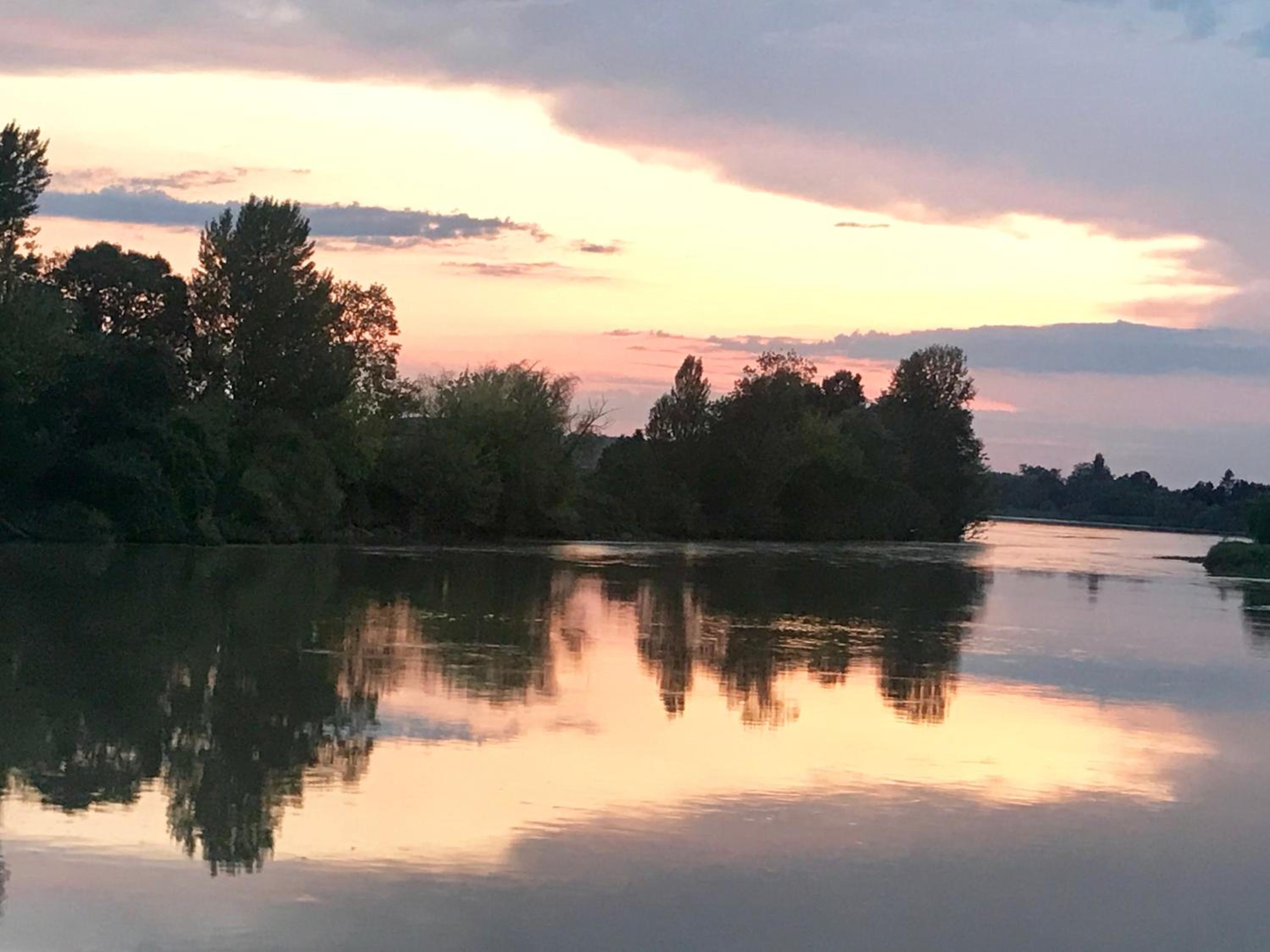 Gites Lacale face à la rivière
