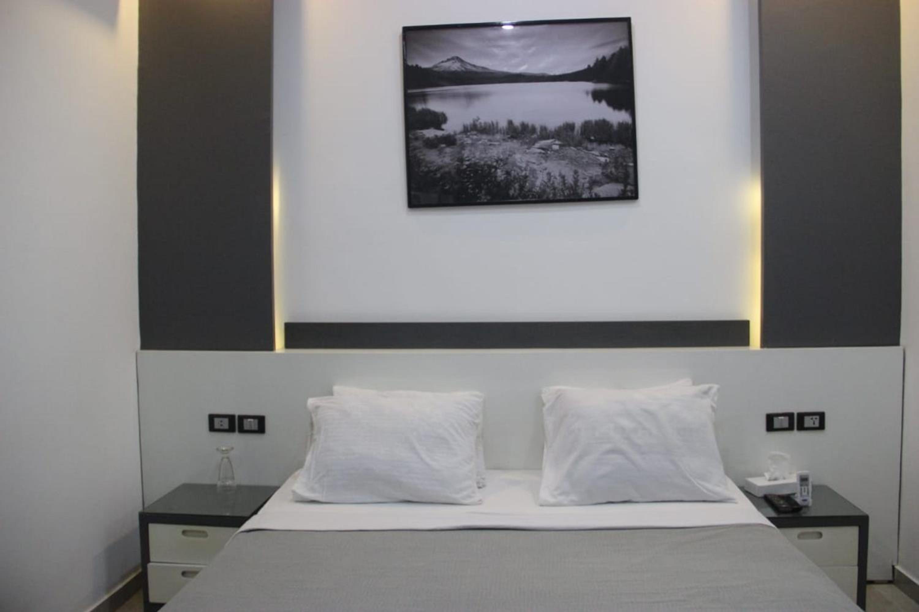 Azar Boutique Hotel