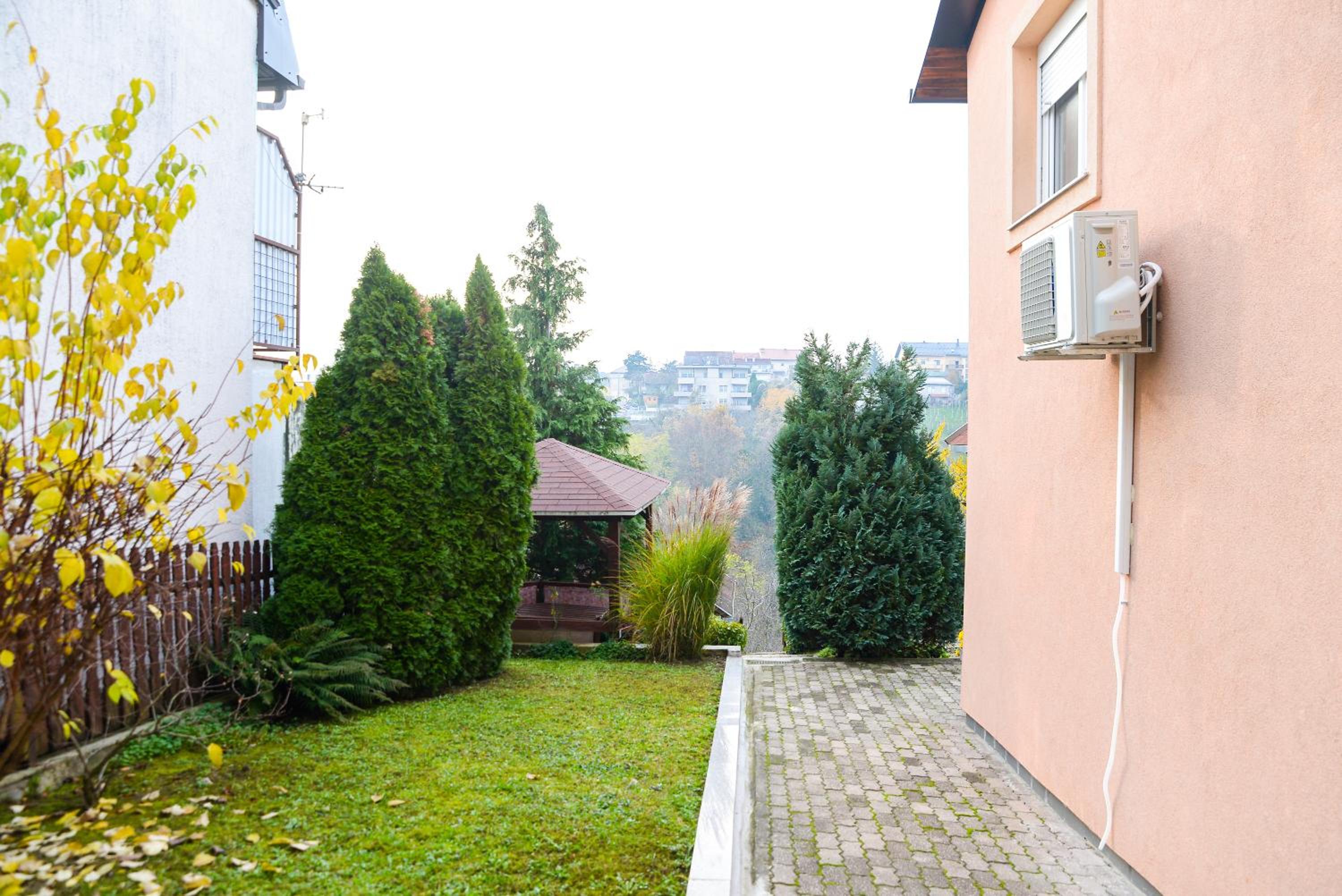 Dreamy Garden Zagreb view 5