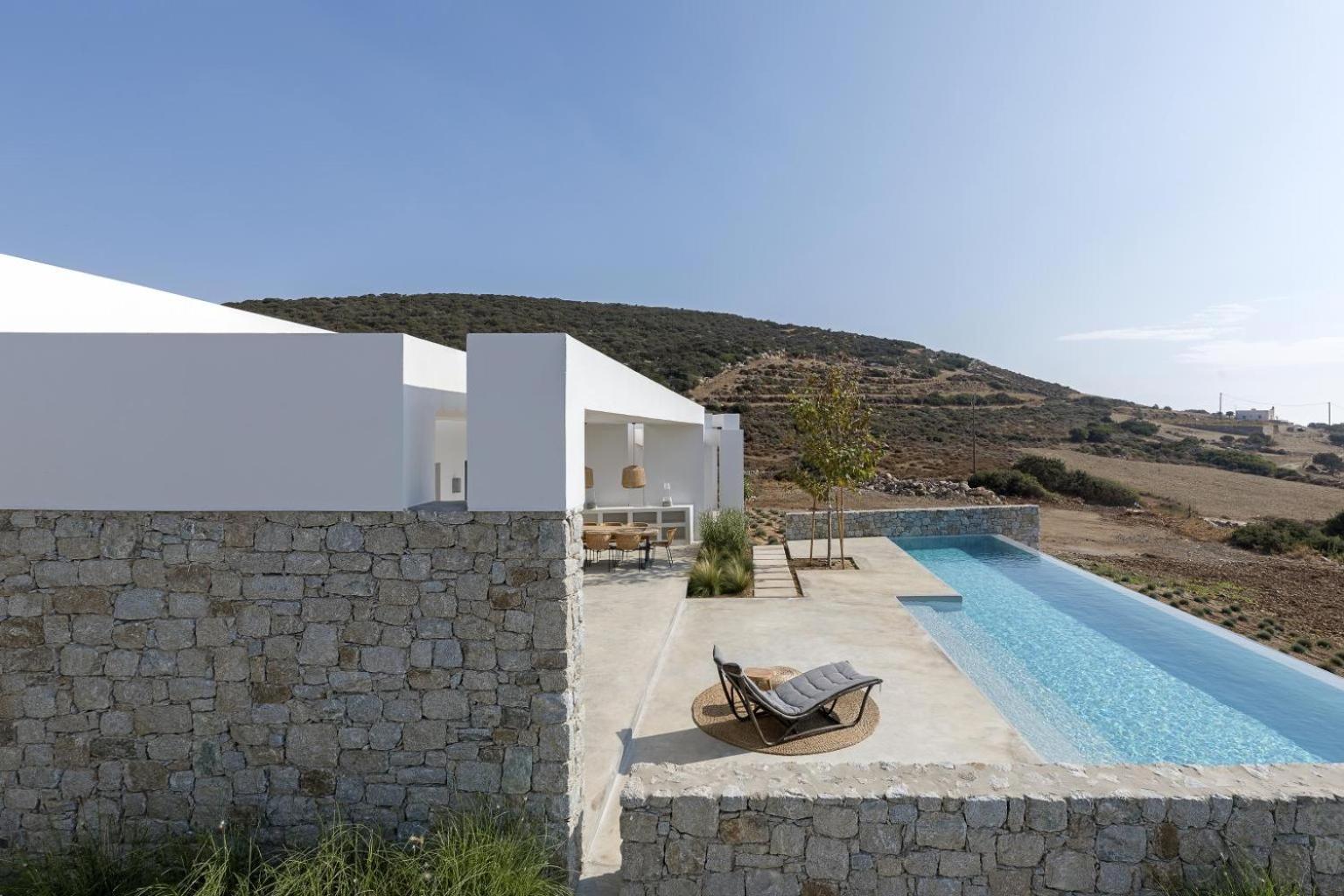 Hidden Hill Naxos Villas view 4