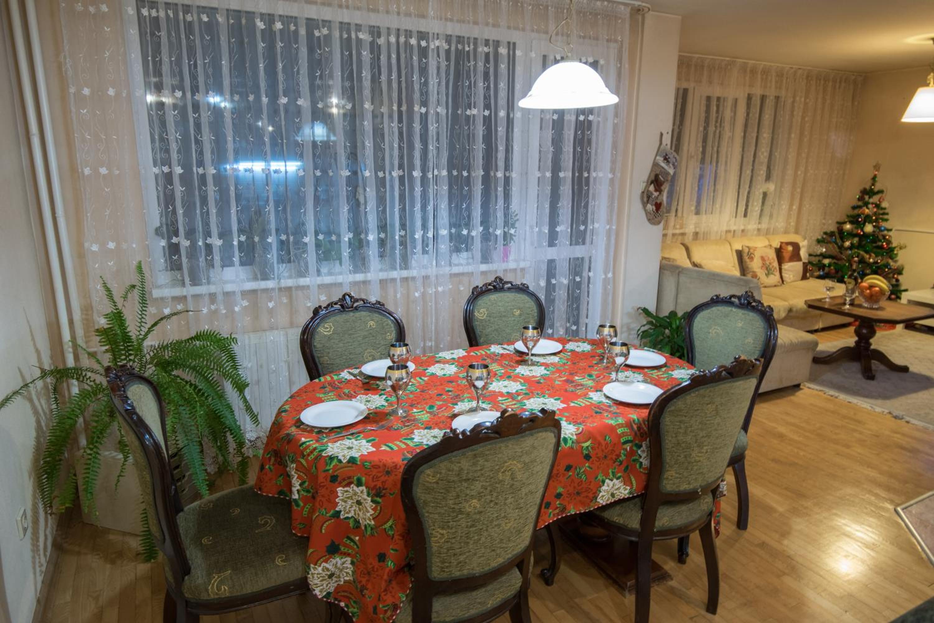 Cosy, quiet house with Vitosha view near Paradise