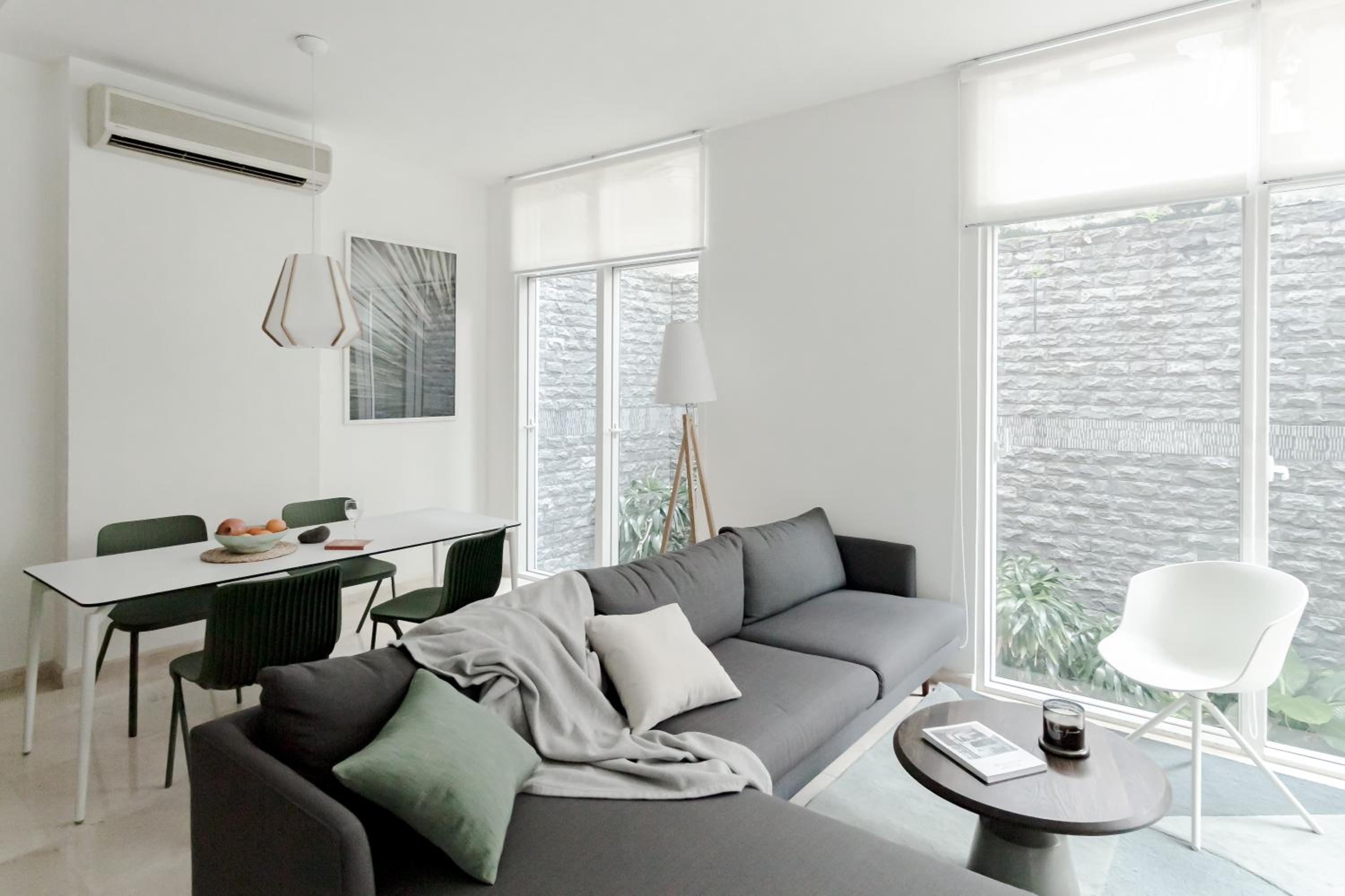 Blue Arch - Luxury Serviced Apartment in Central Saigon