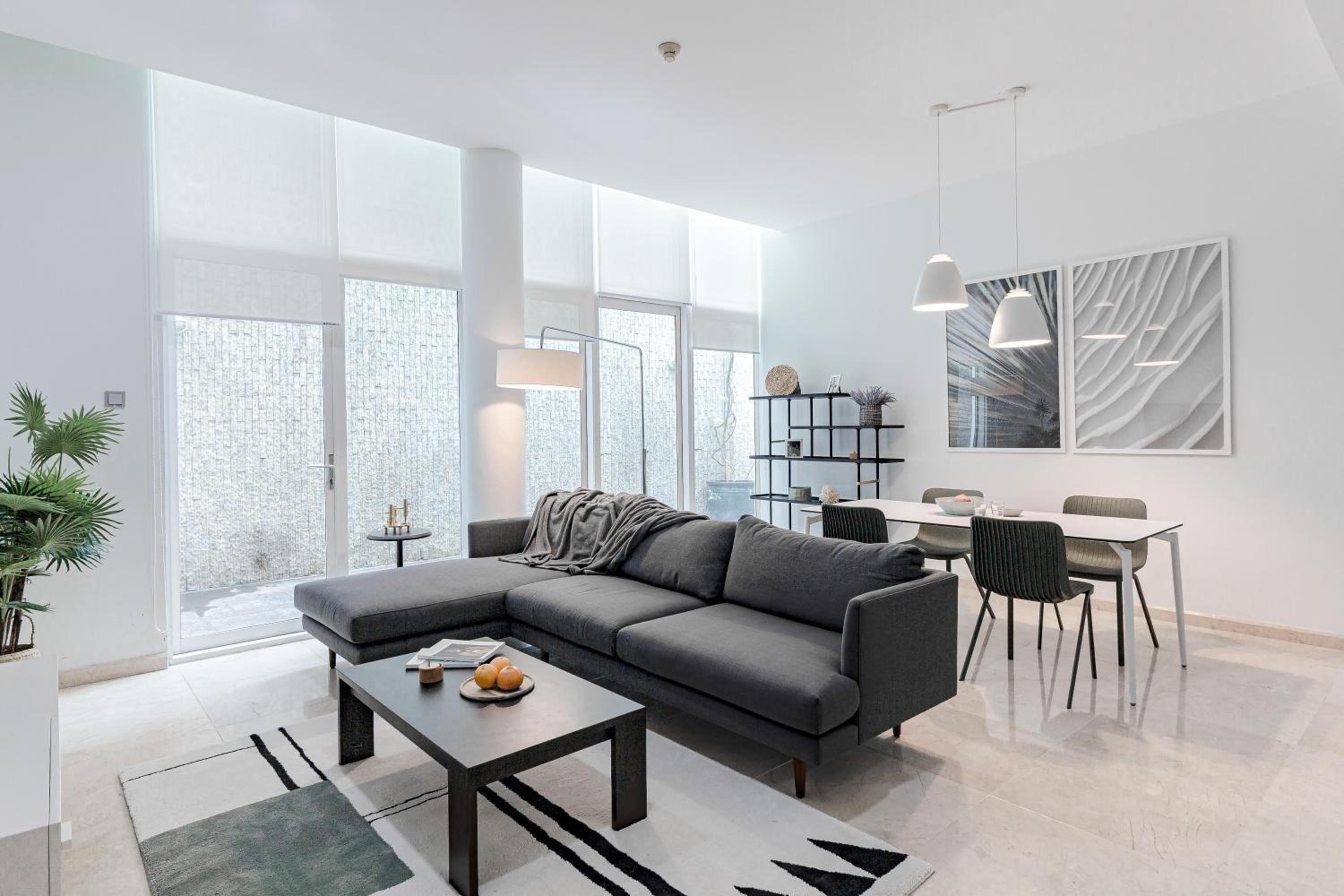 Blue Arch - Luxury Serviced Apartment in Central Saigon