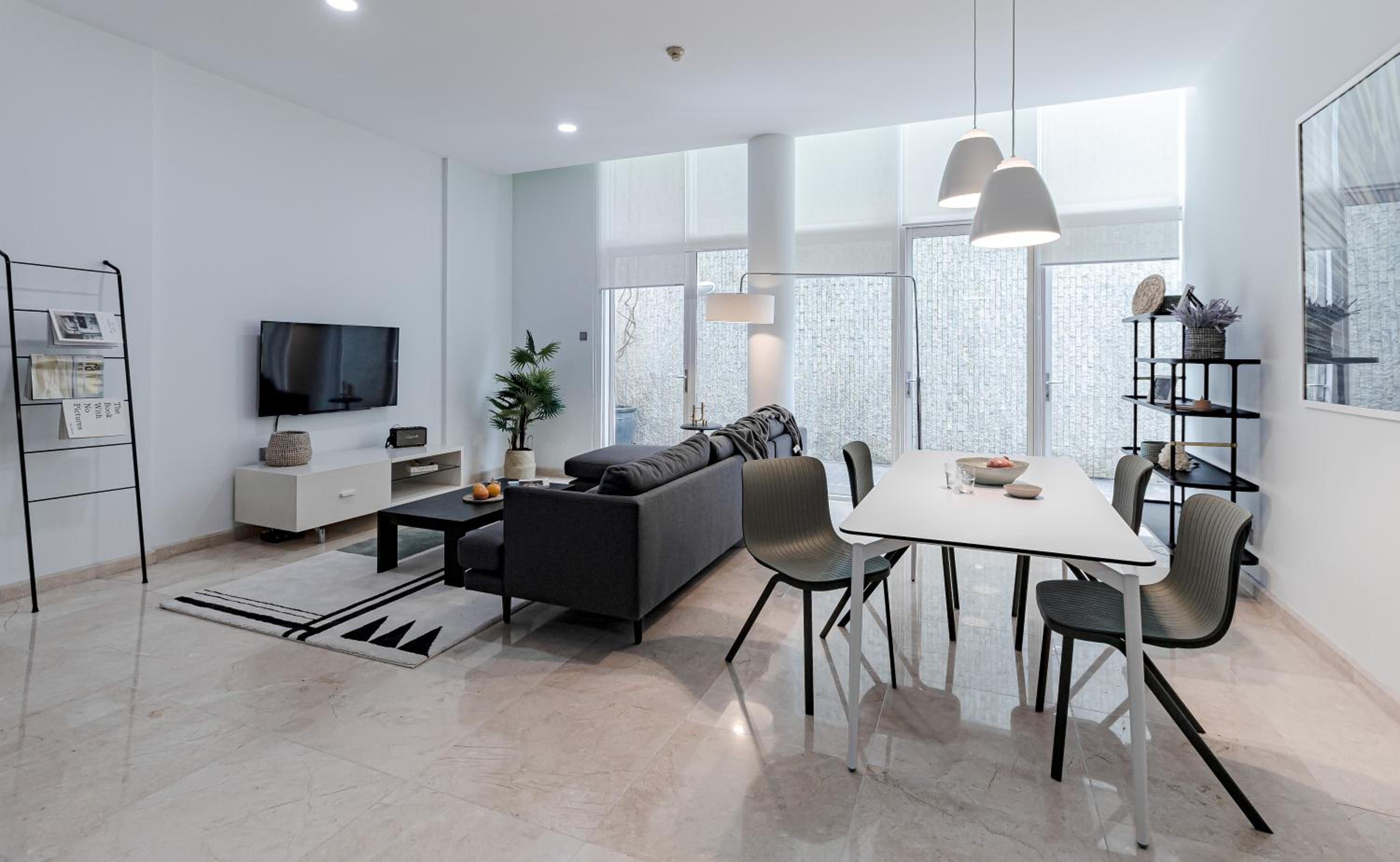 Blue Arch - Luxury Serviced Apartment in Central Saigon