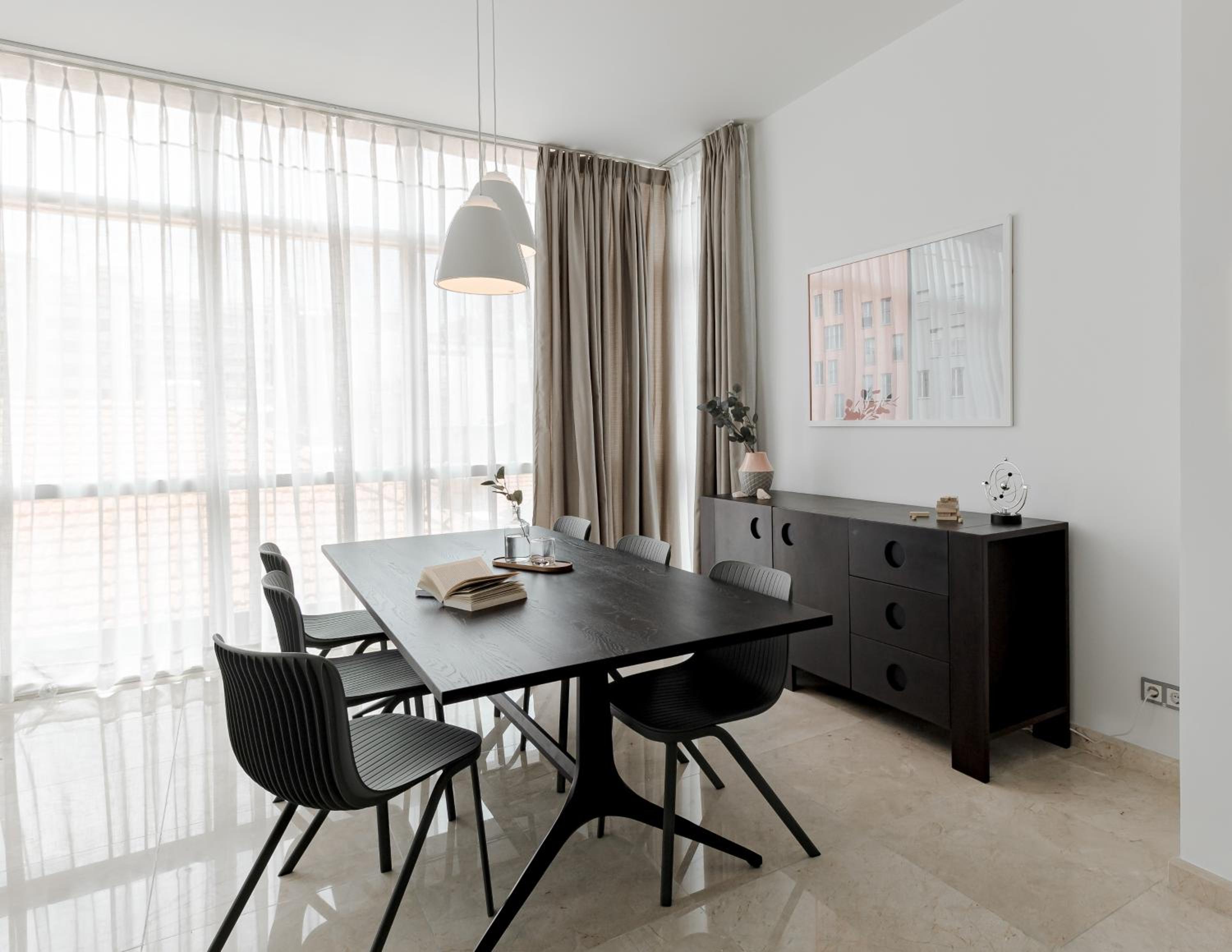 Blue Arch - Luxury Serviced Apartment in Central Saigon