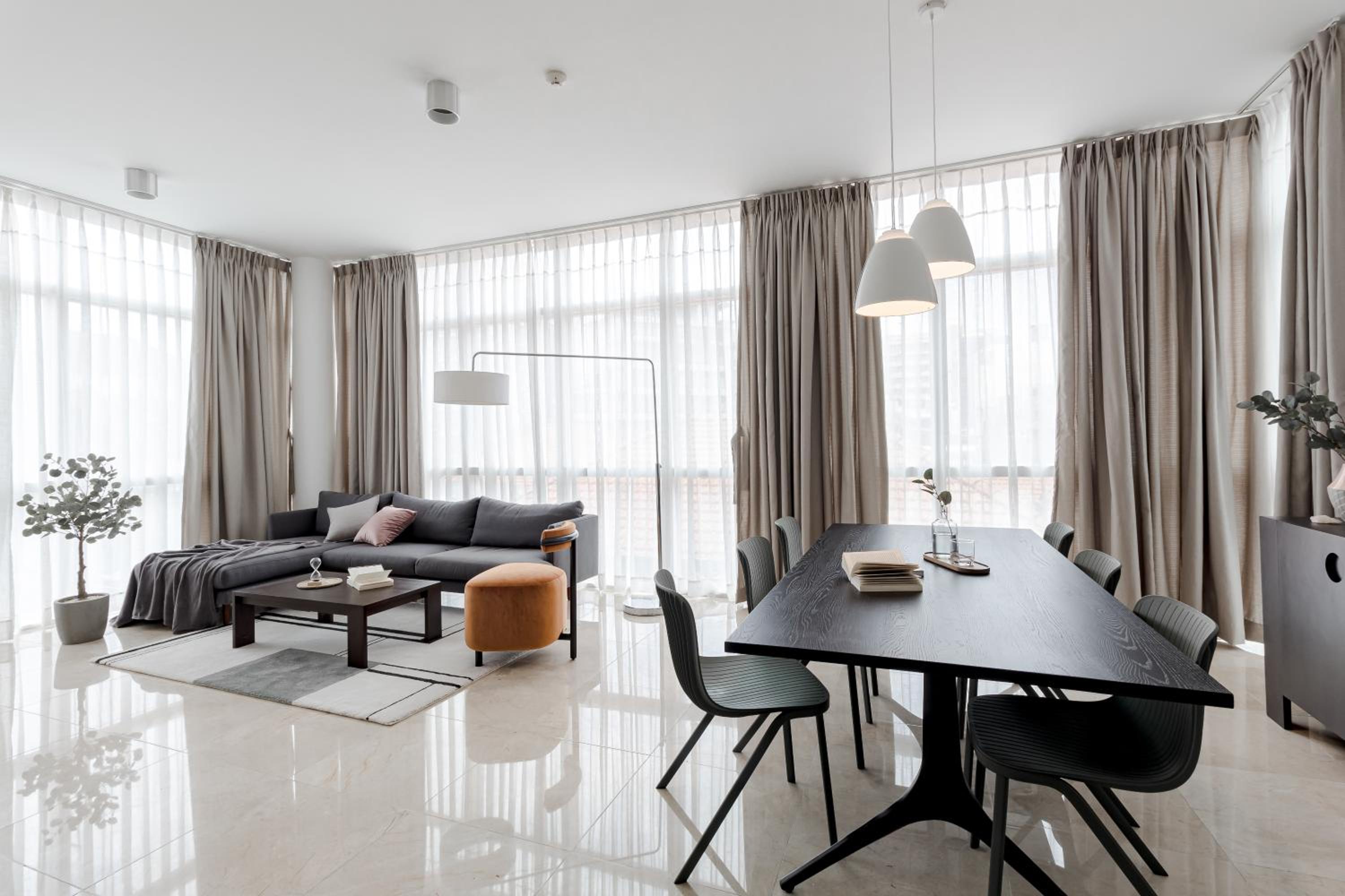Blue Arch - Luxury Serviced Apartment in Central Saigon