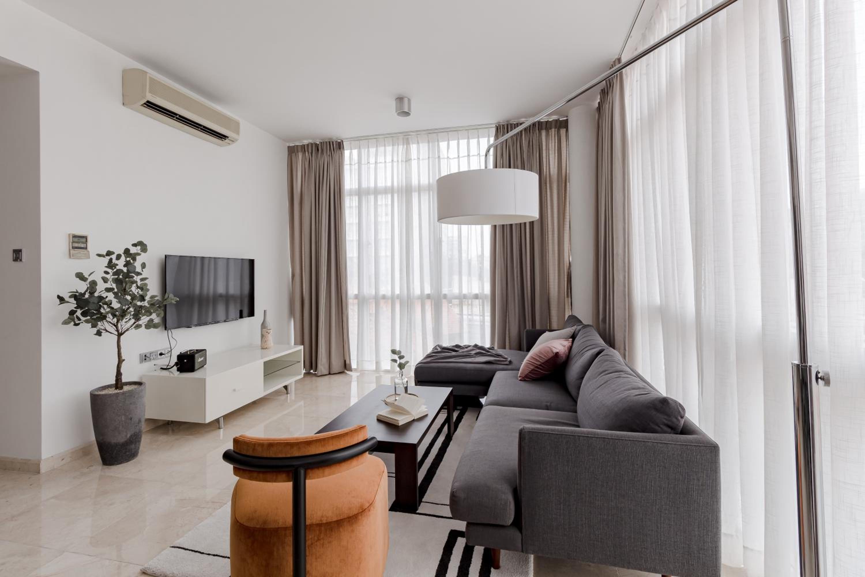 Blue Arch - Luxury Serviced Apartment in Central Saigon