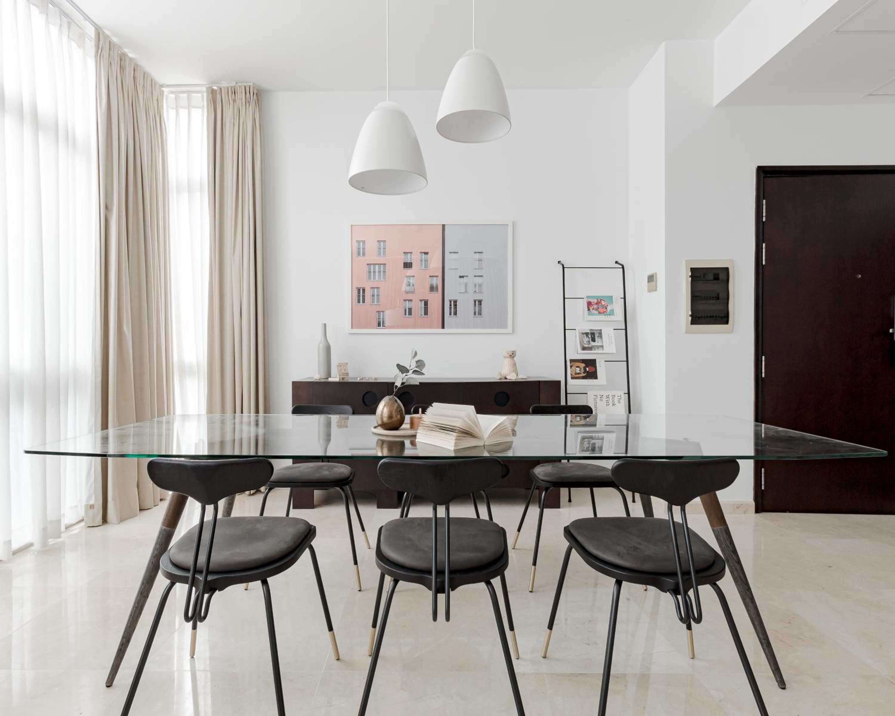 Blue Arch - Luxury Serviced Apartment in Central Saigon