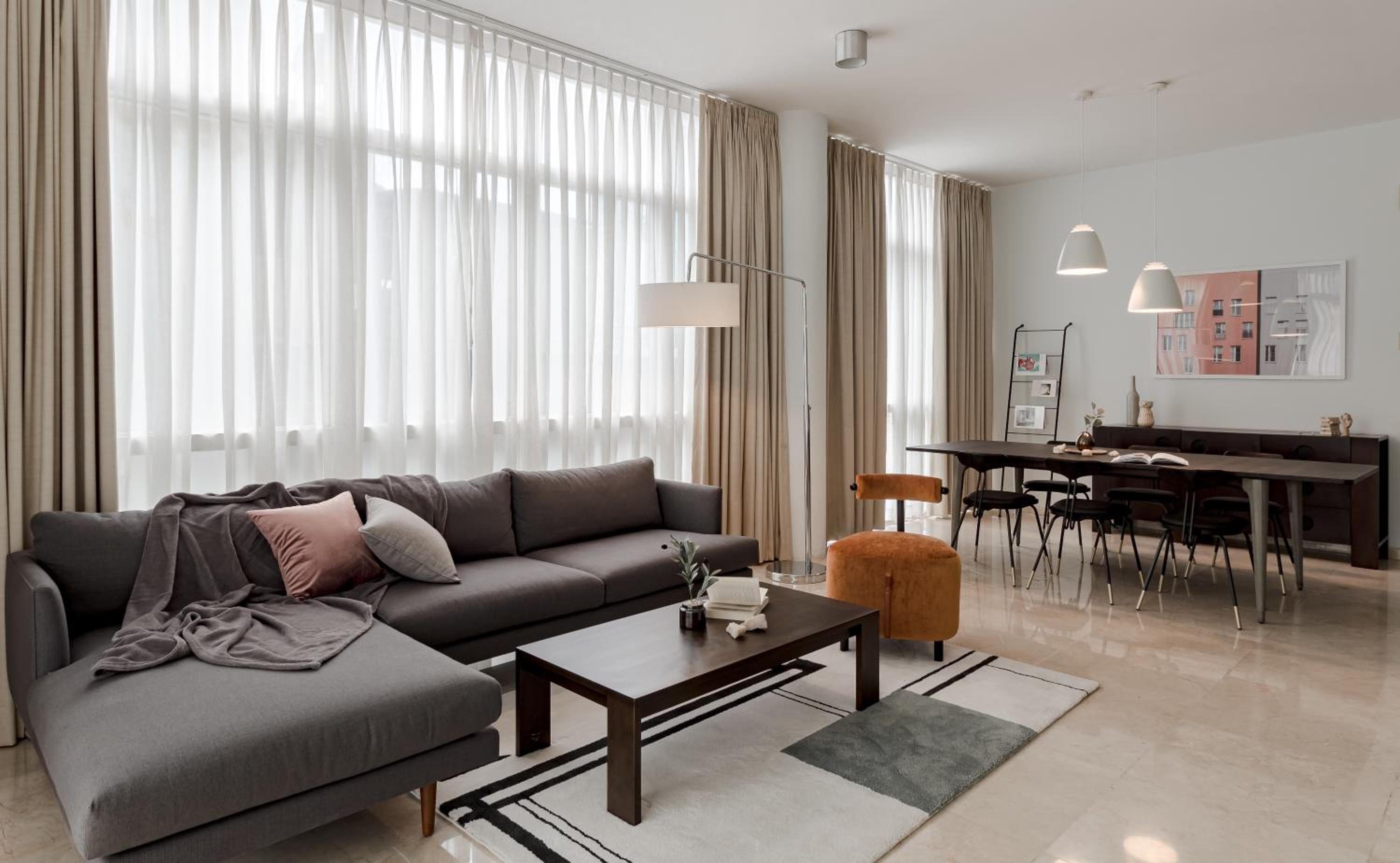 Blue Arch - Luxury Serviced Apartment in Central Saigon