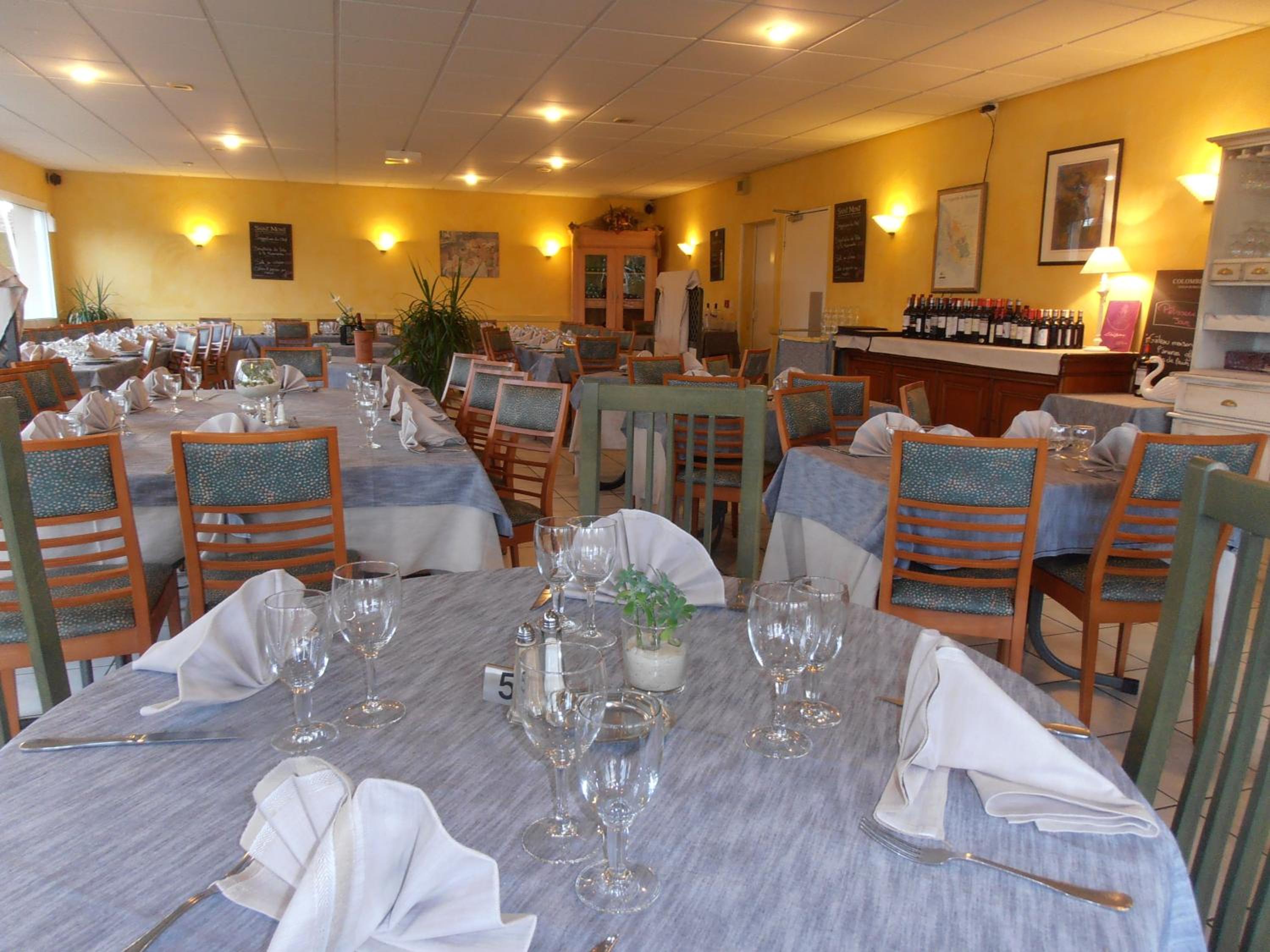restaurant