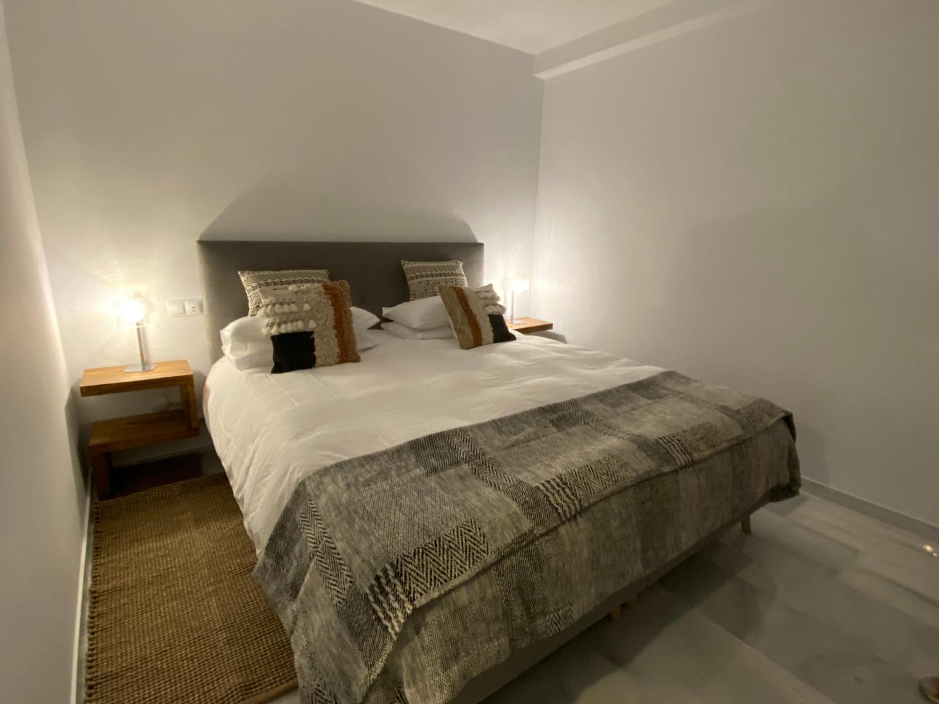 Luxury Apartm Brand newSwimming PoolGolf Beach