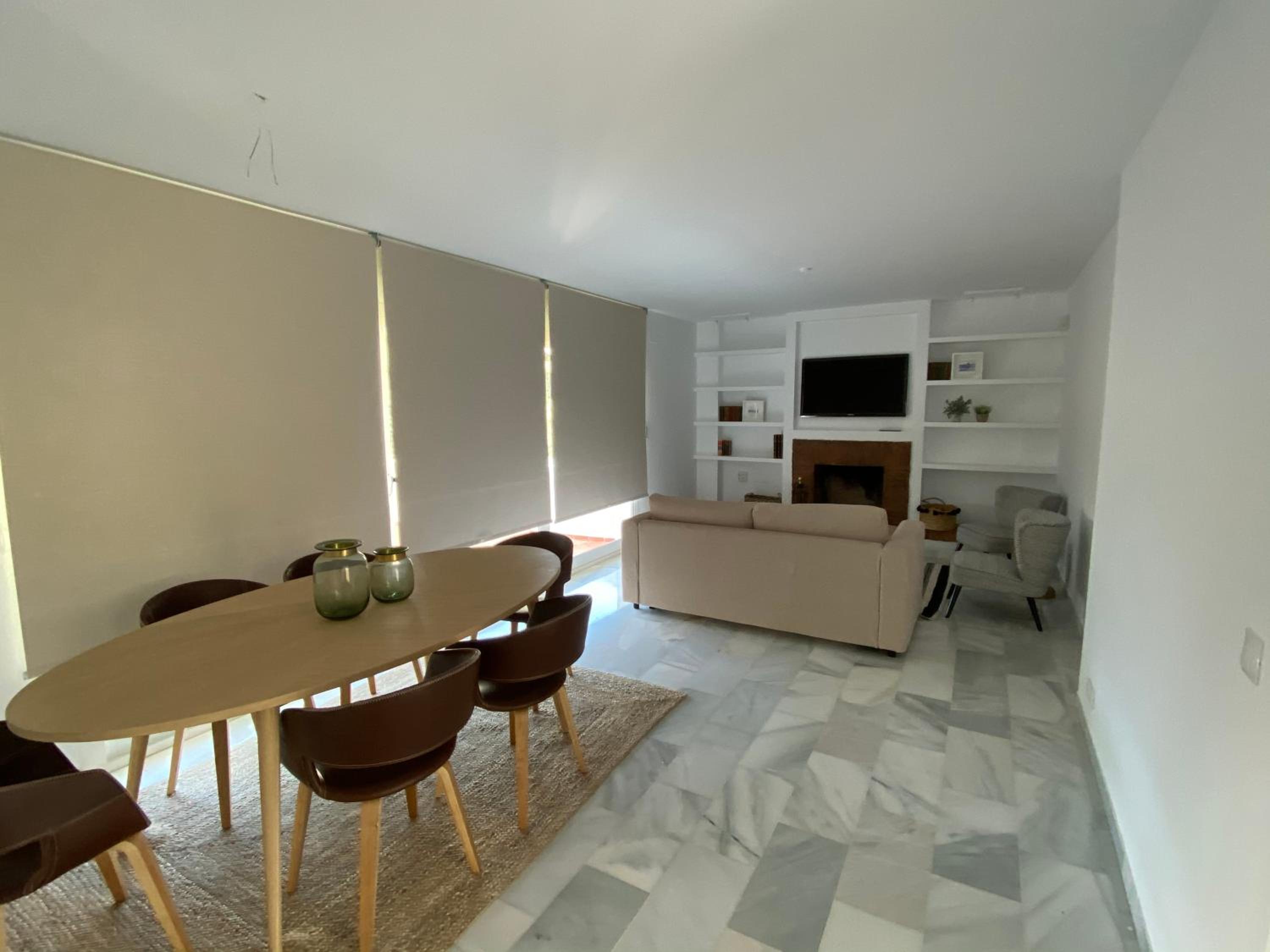 Luxury Apartm Brand newSwimming PoolGolf Beach