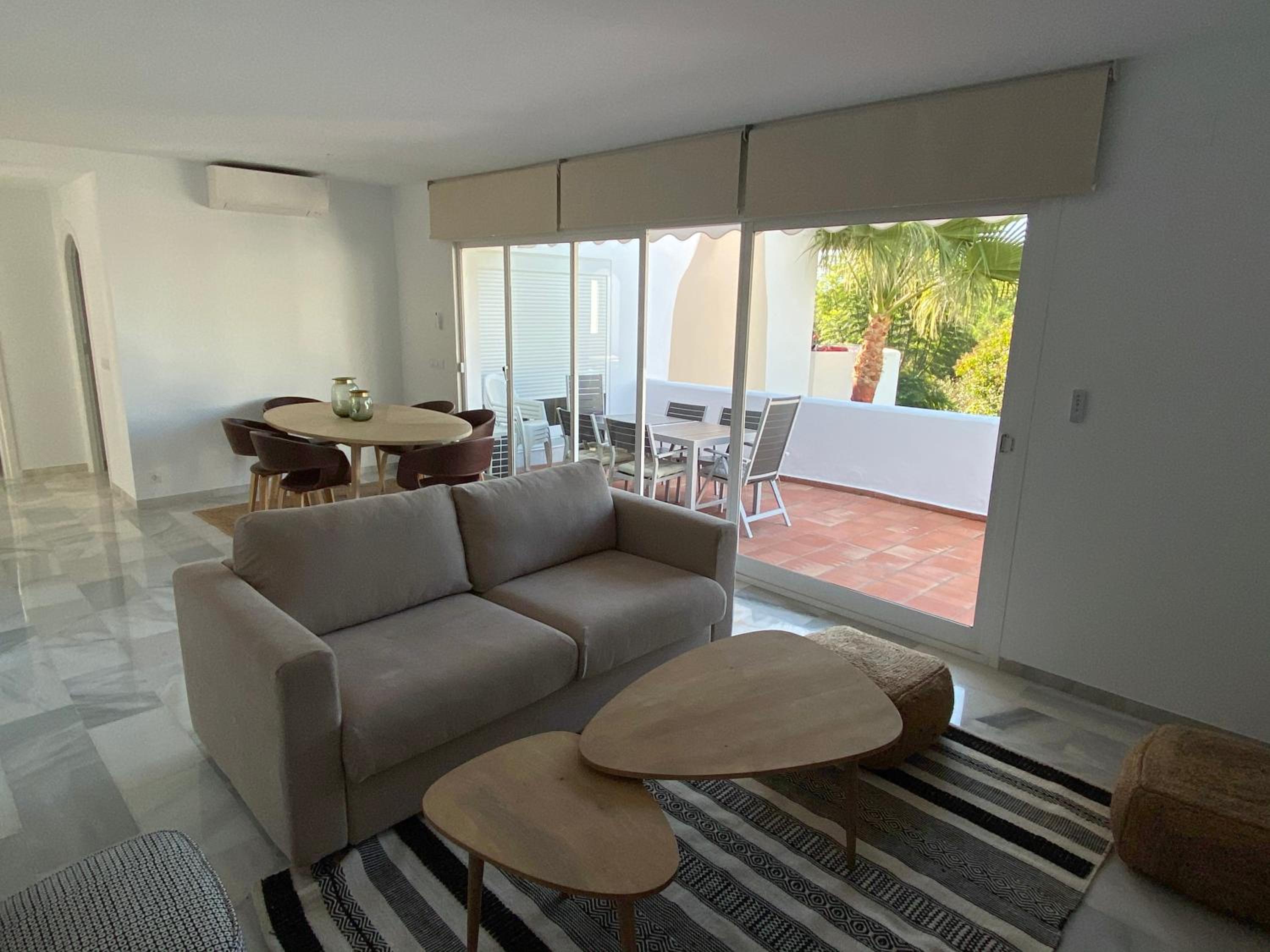 Luxury Apartm Brand newSwimming PoolGolf Beach