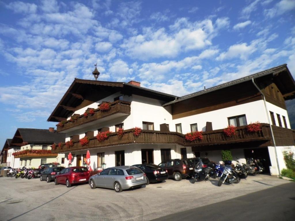 Pension Tilly