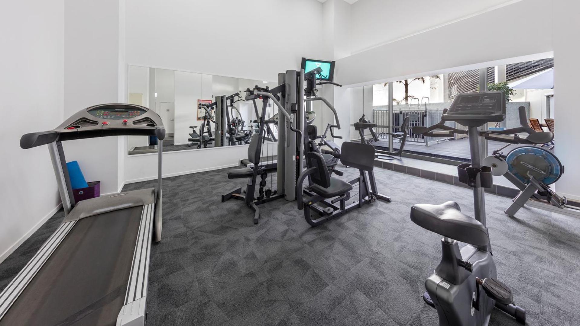 Auckland Harbour Suites-3