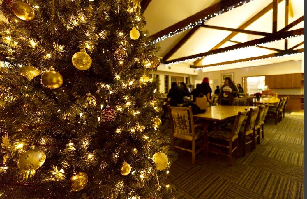 Lakeside Lodge and Suites