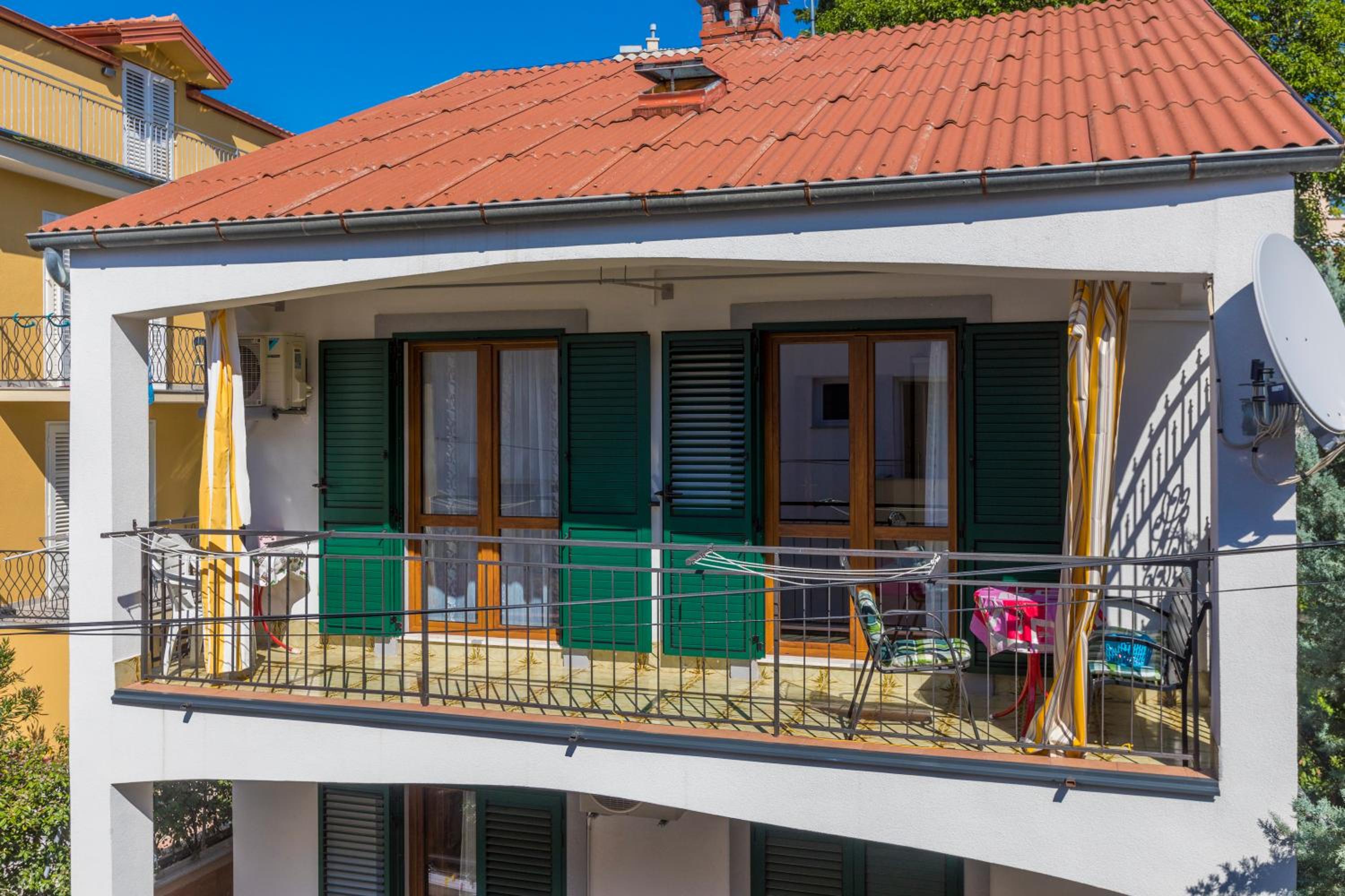 APARTMENT KATNIĆ 1-2-3 view 4