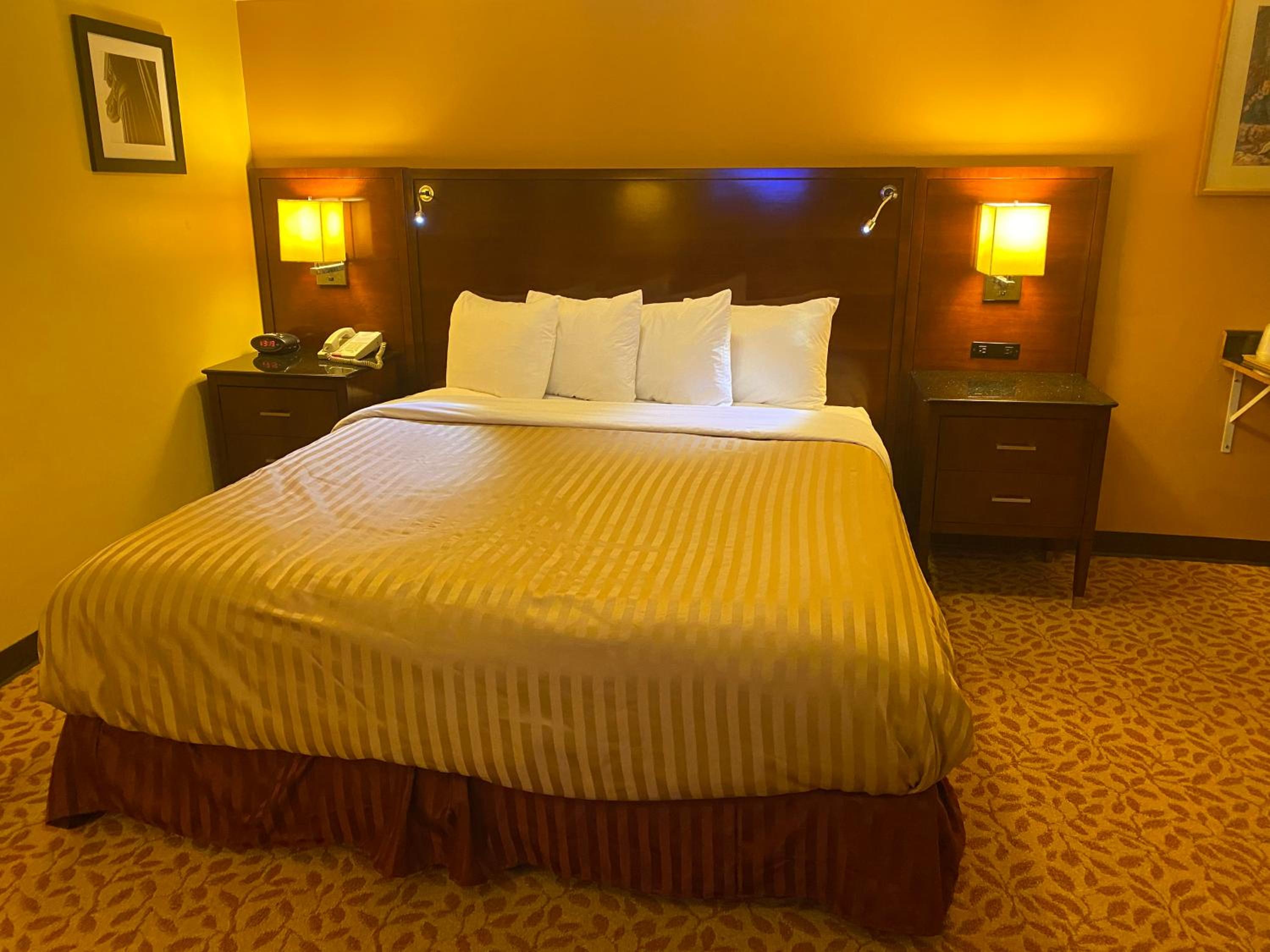 Regal Inn Coffeyville - Property Image 7