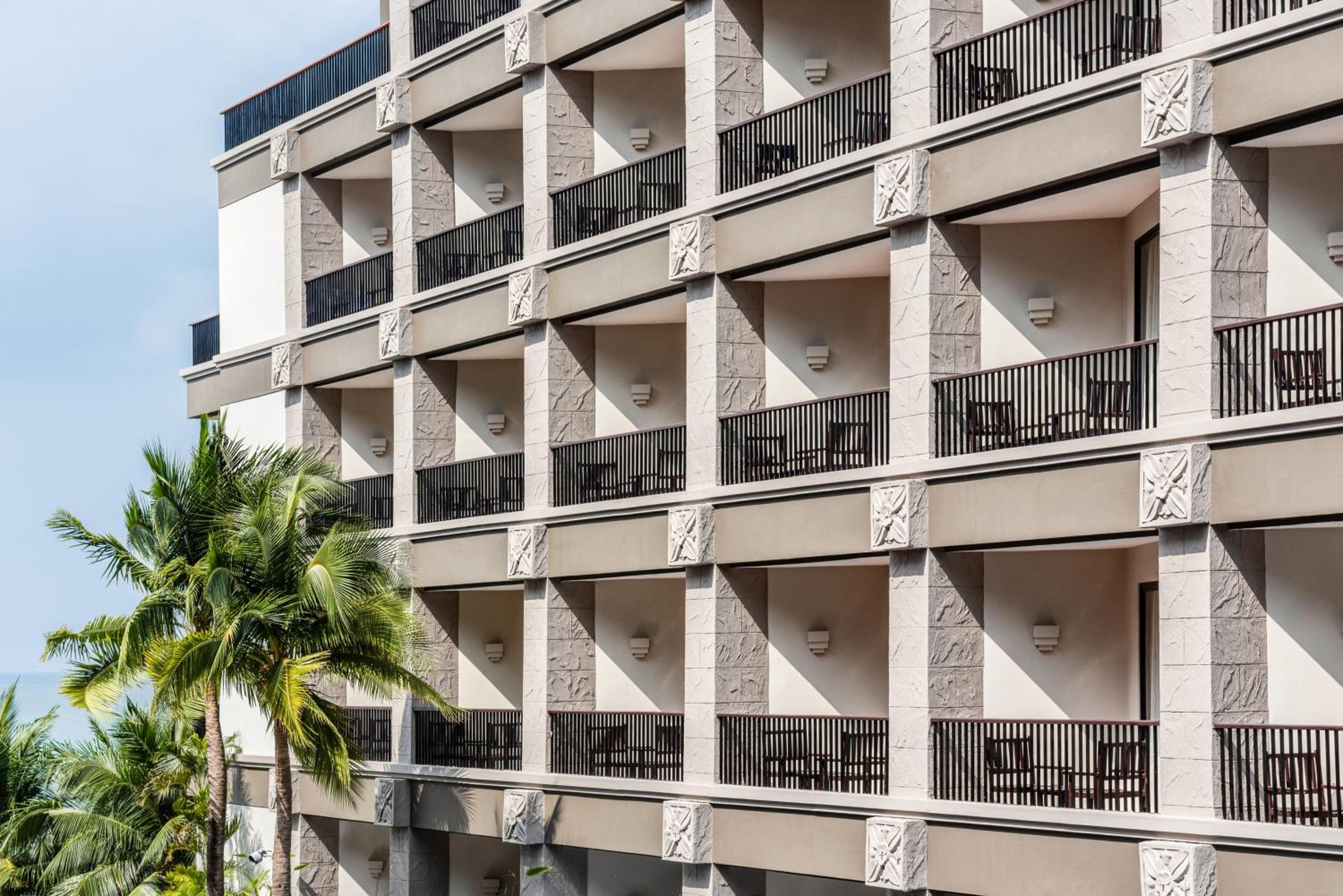 Hotel Garden Cliff Resort And Spa - Image 1