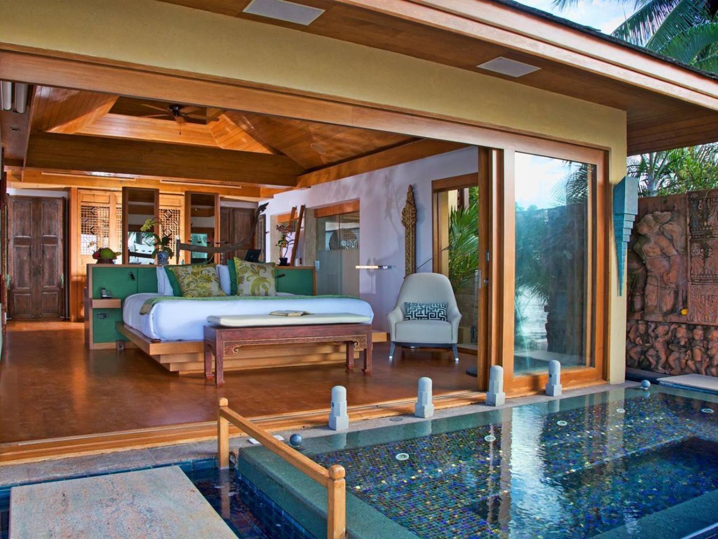 Upni Duniya - Luxury, Beachfront 9-suites Villa view 4